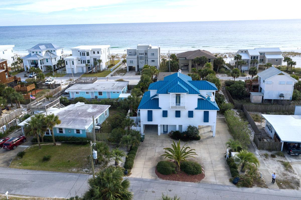 Maldonado 102  Bella Blue 38