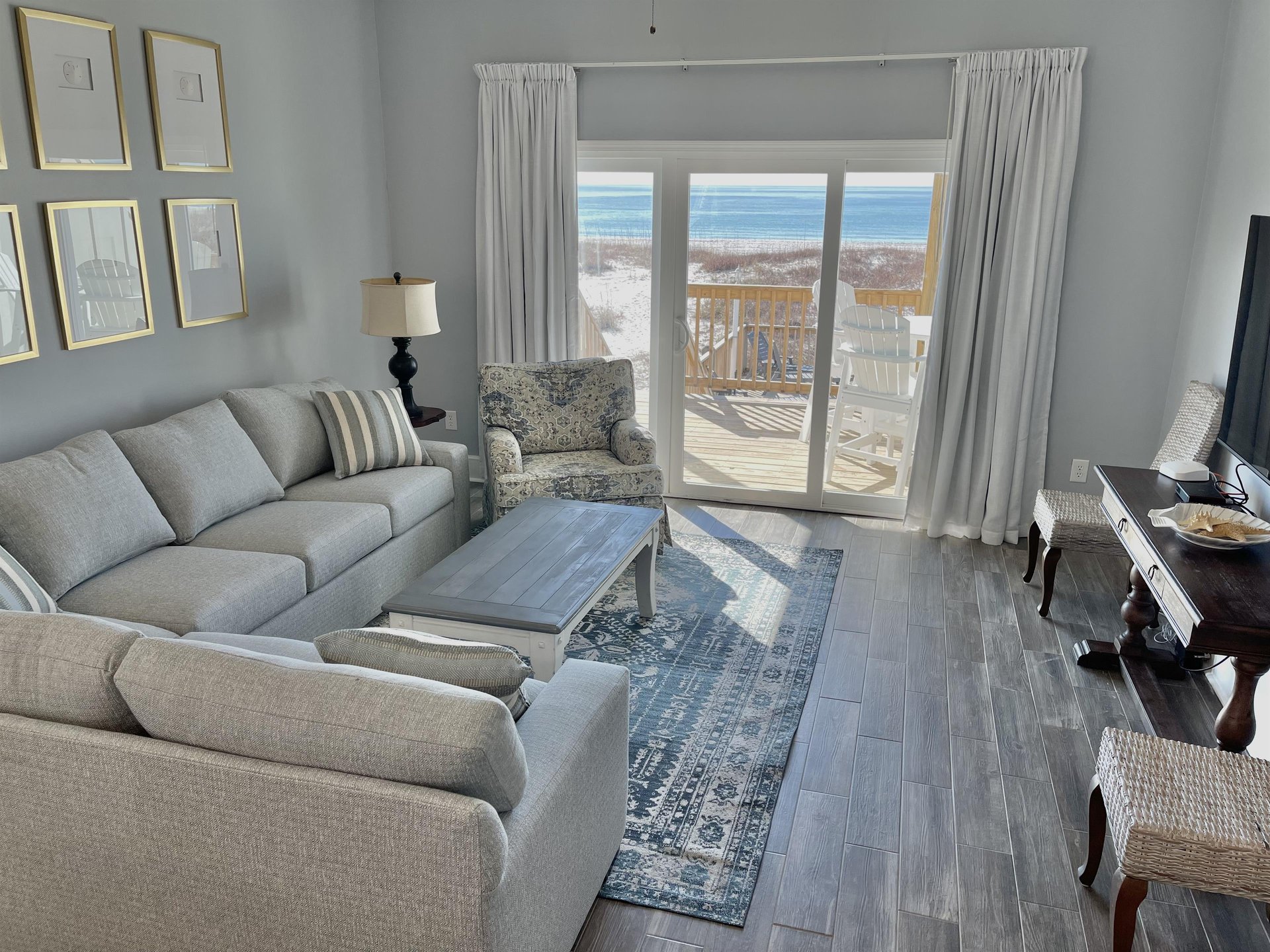 Hypnautic East  Pet Friendly 7