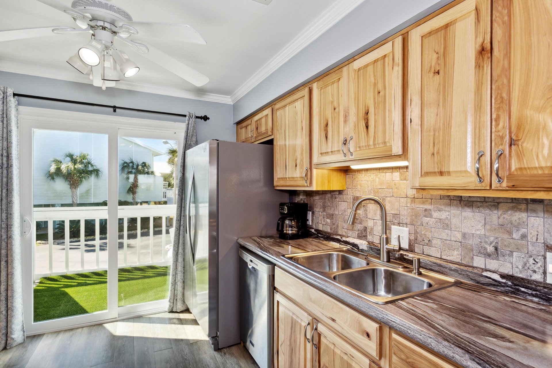 Sandcastle Beach Townhomes 18 NEW 12