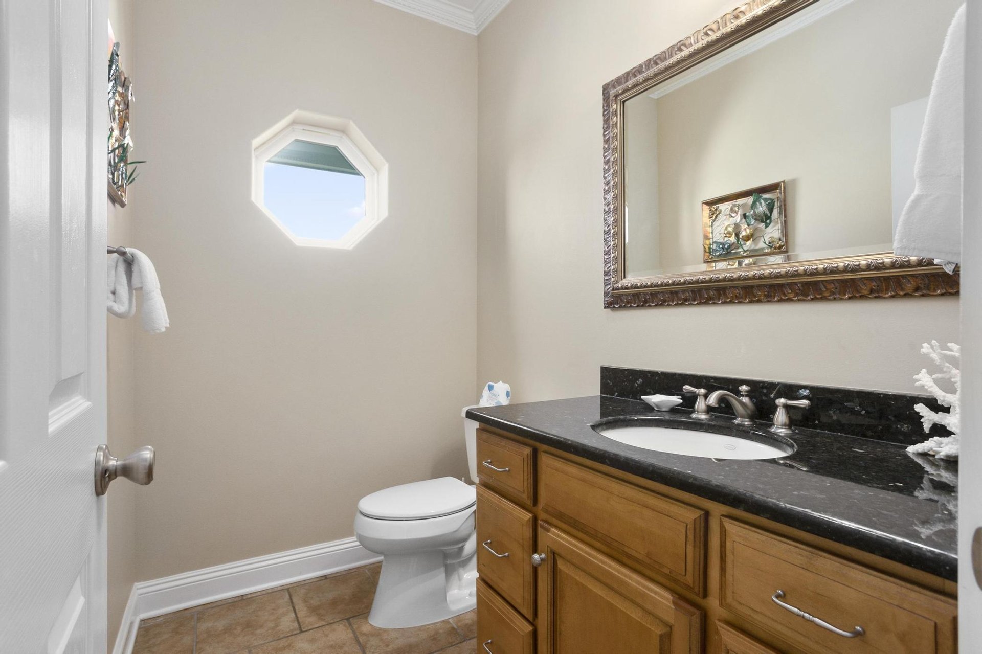 Via De Luna 1414  Beachy Keen 3