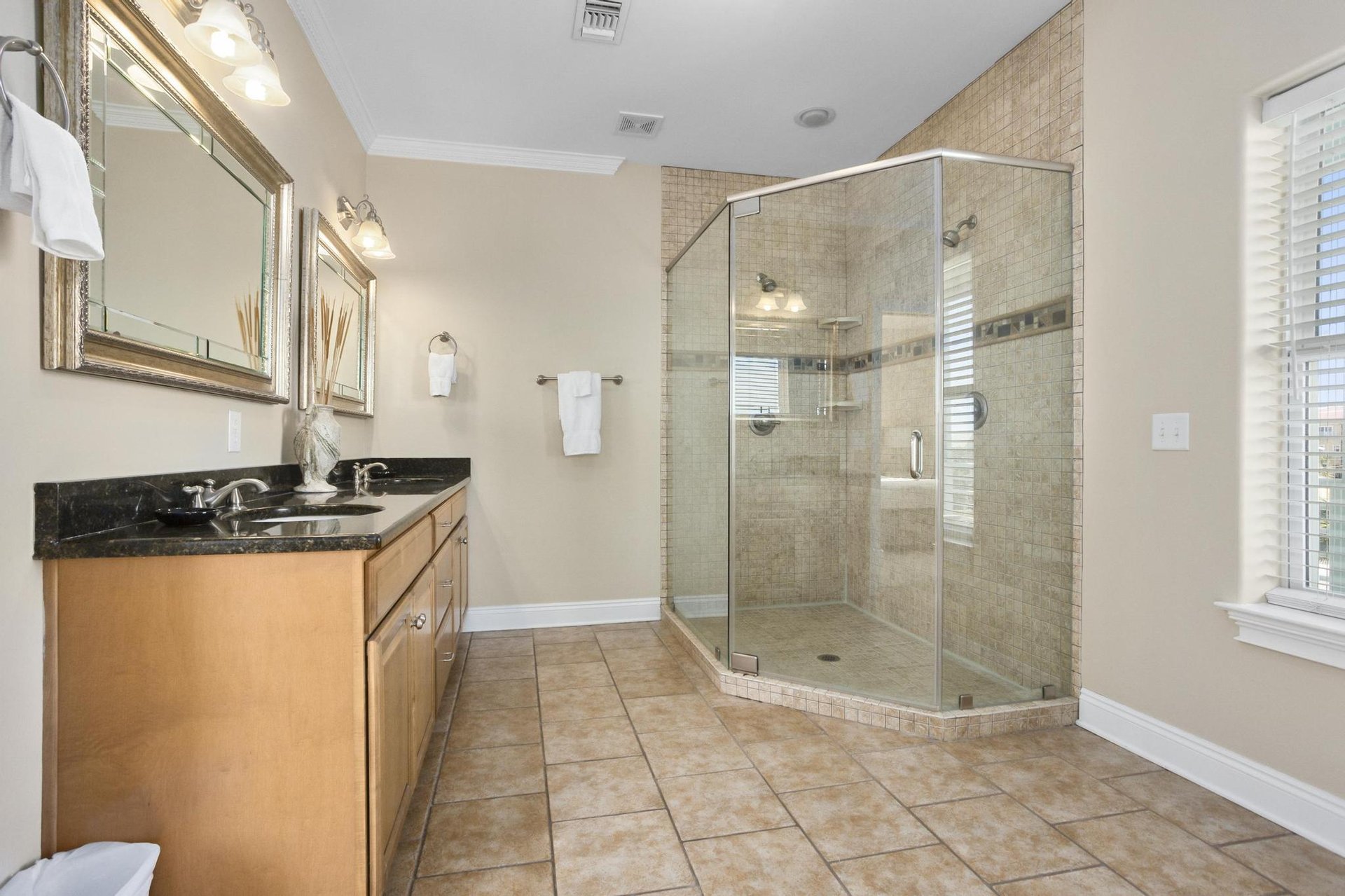 Via De Luna 1414  Beachy Keen 22