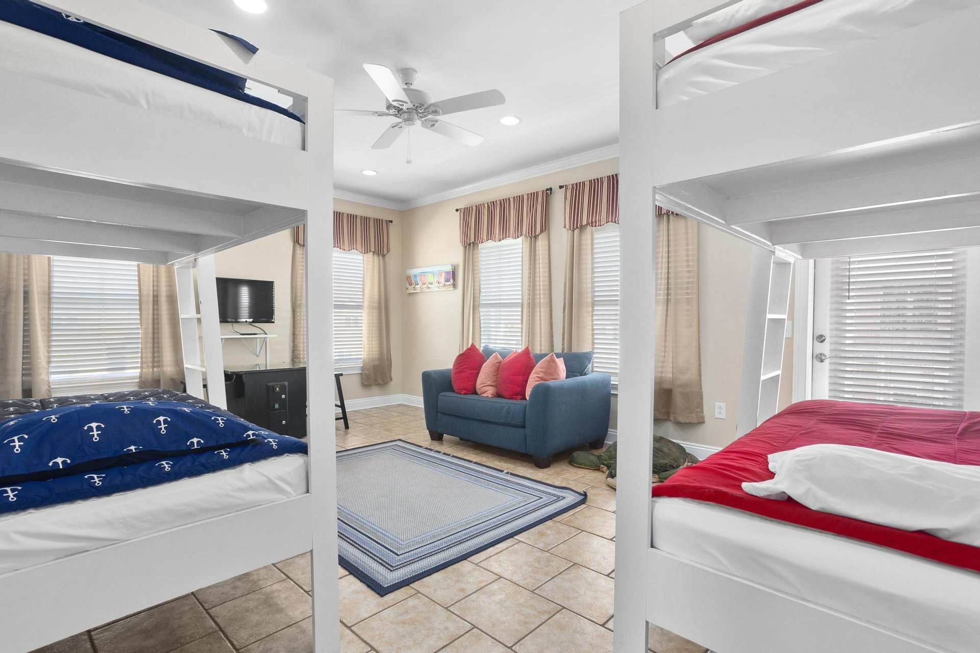 Via De Luna 1414  Beachy Keen 23