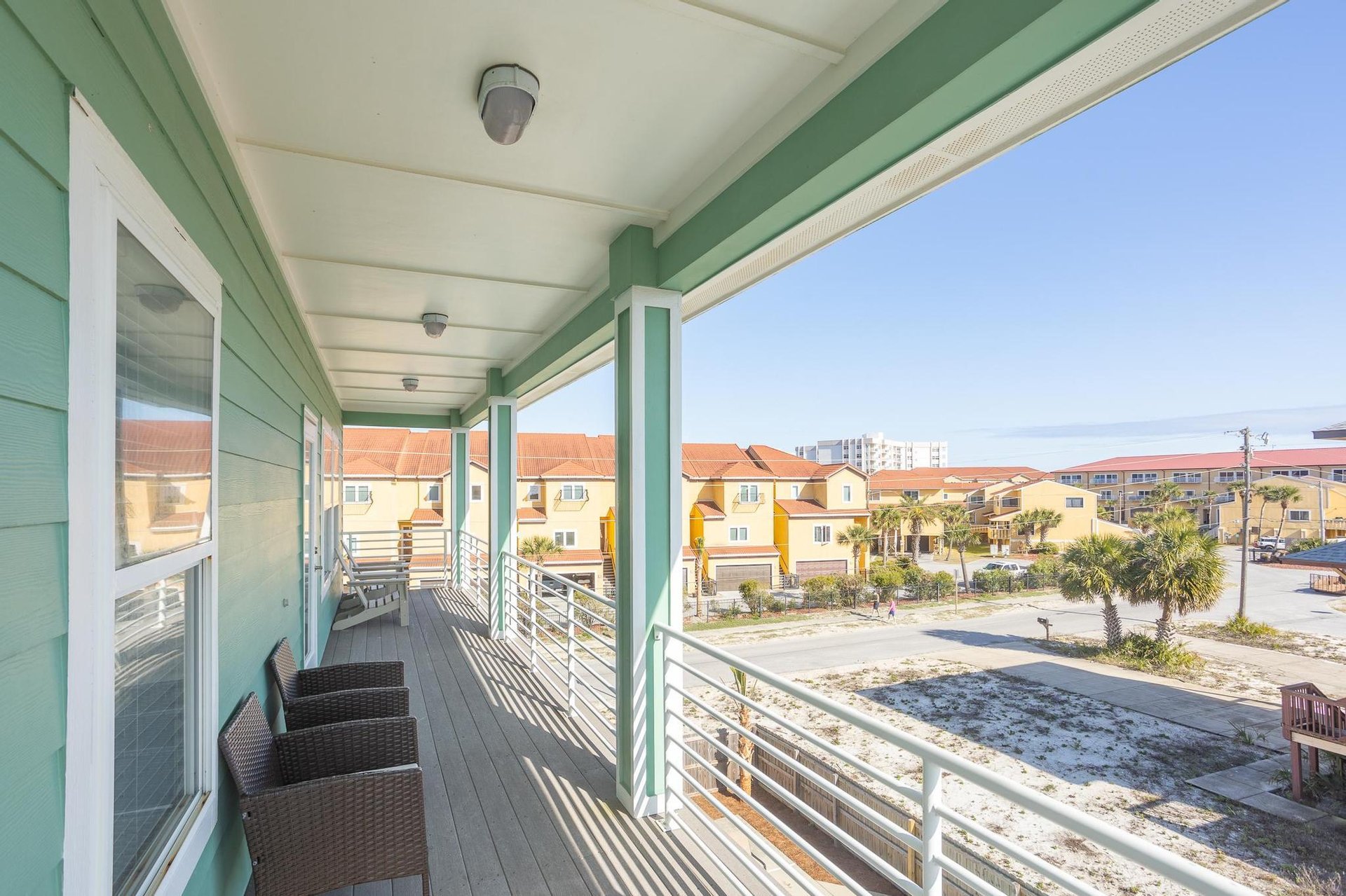 Via De Luna 1414  Beachy Keen 27