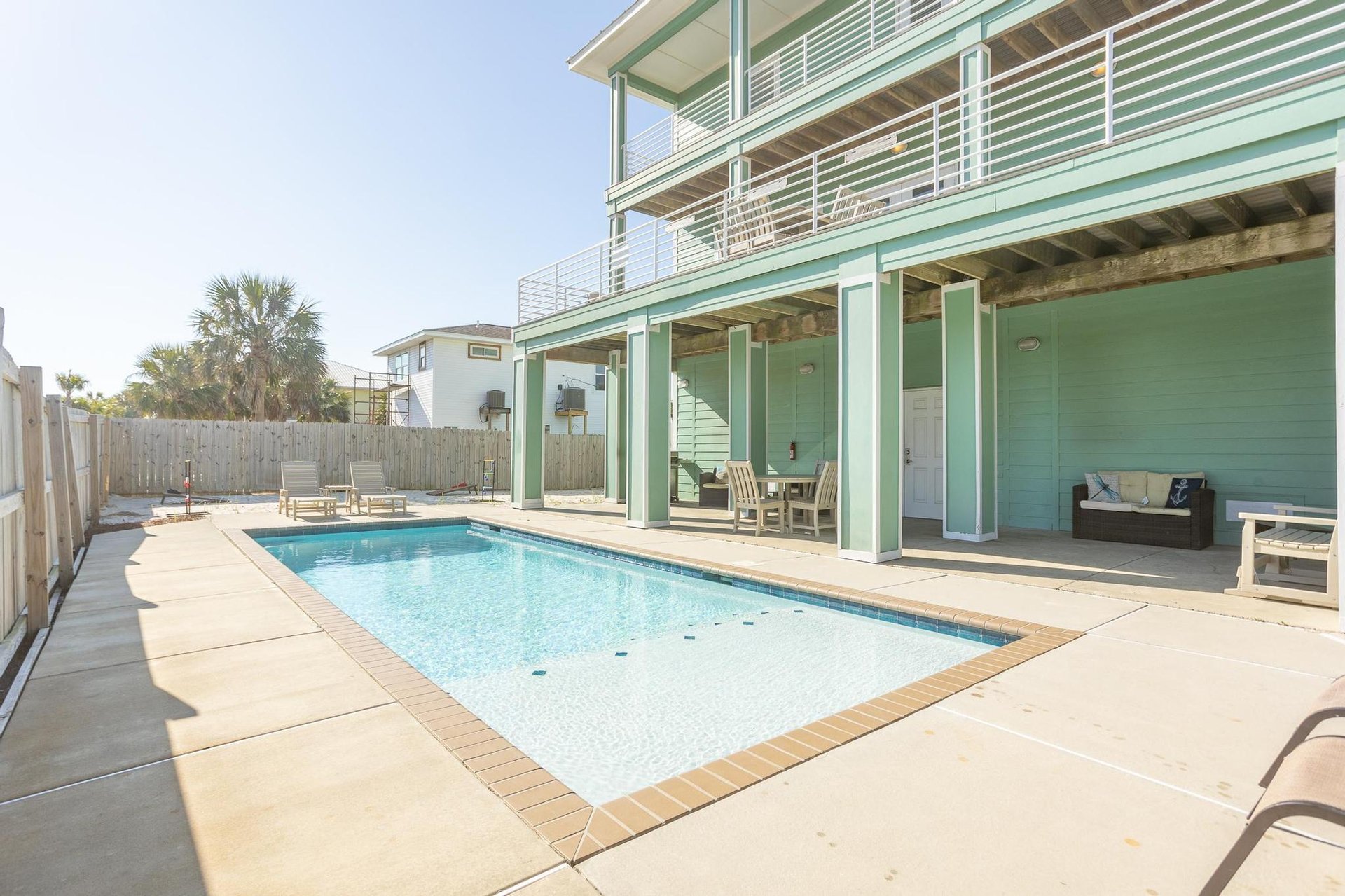 Via De Luna 1414  Beachy Keen 37