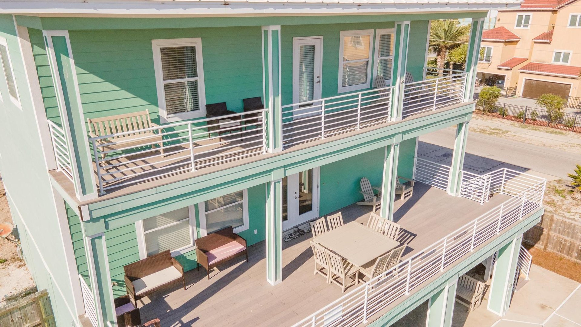 Via De Luna 1414  Beachy Keen 49