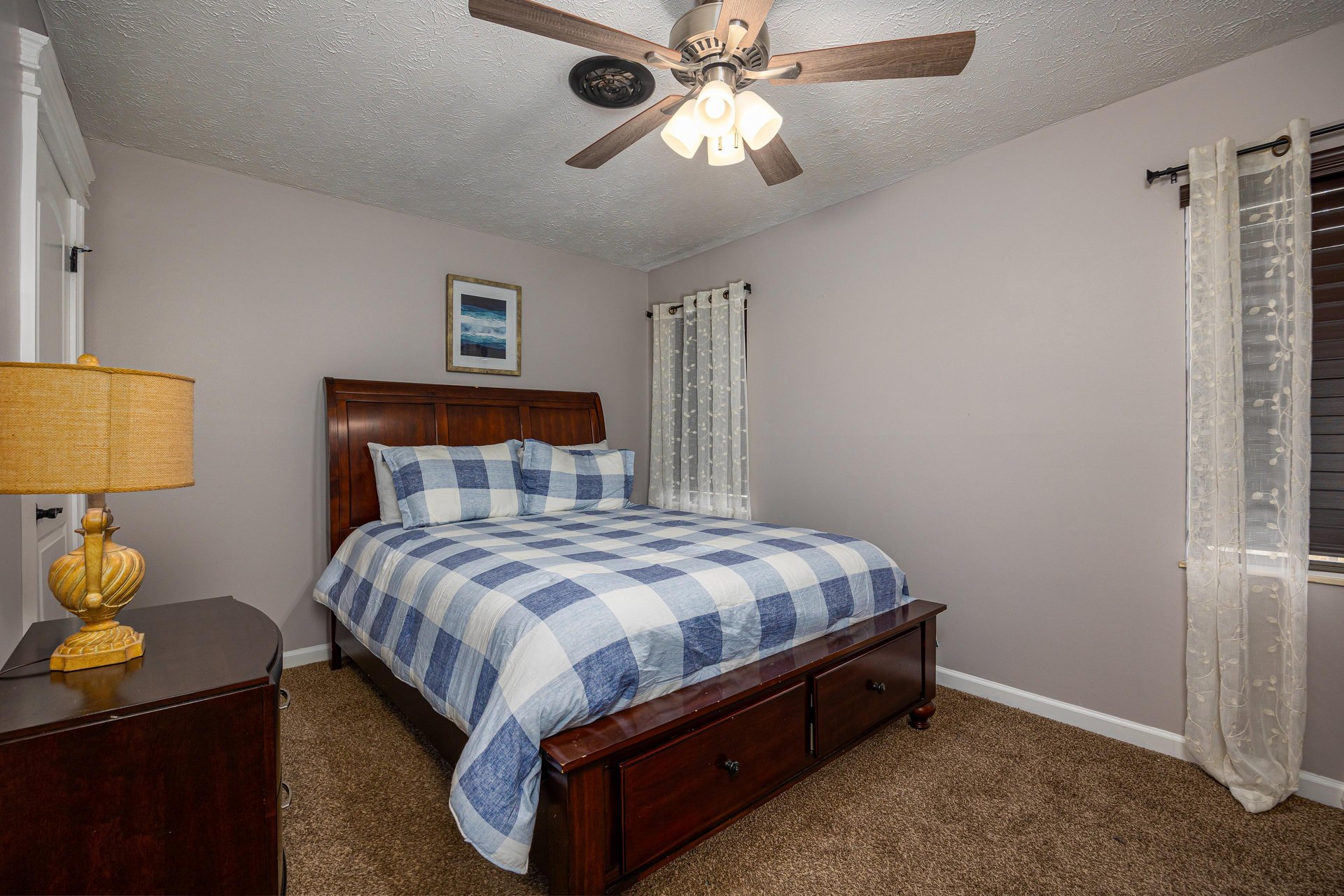Bedroom at Hoop Dreams Lodge