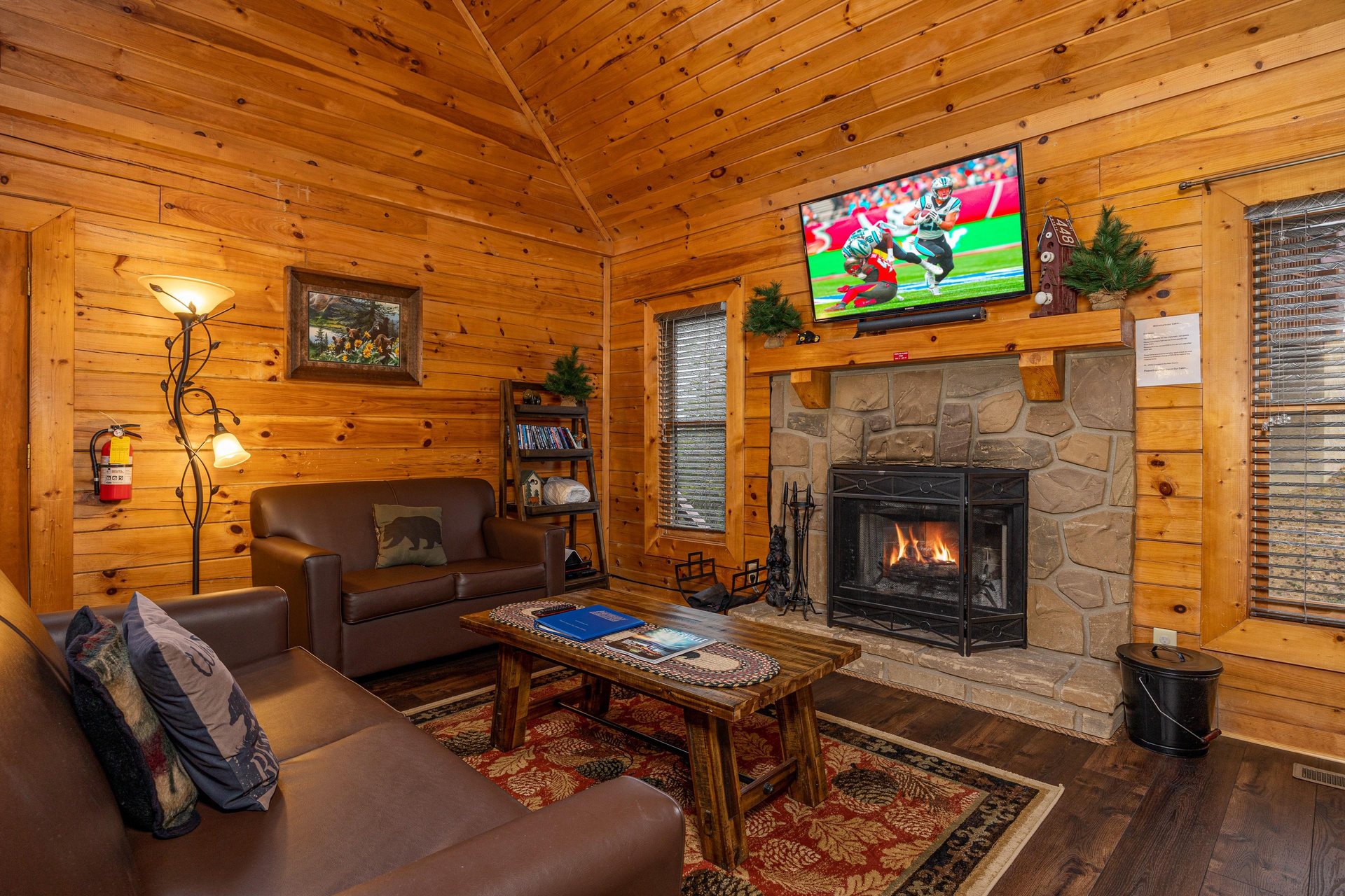 Living room at Eagles Nest, a 2 bedroom cabin rental located in Sevierville