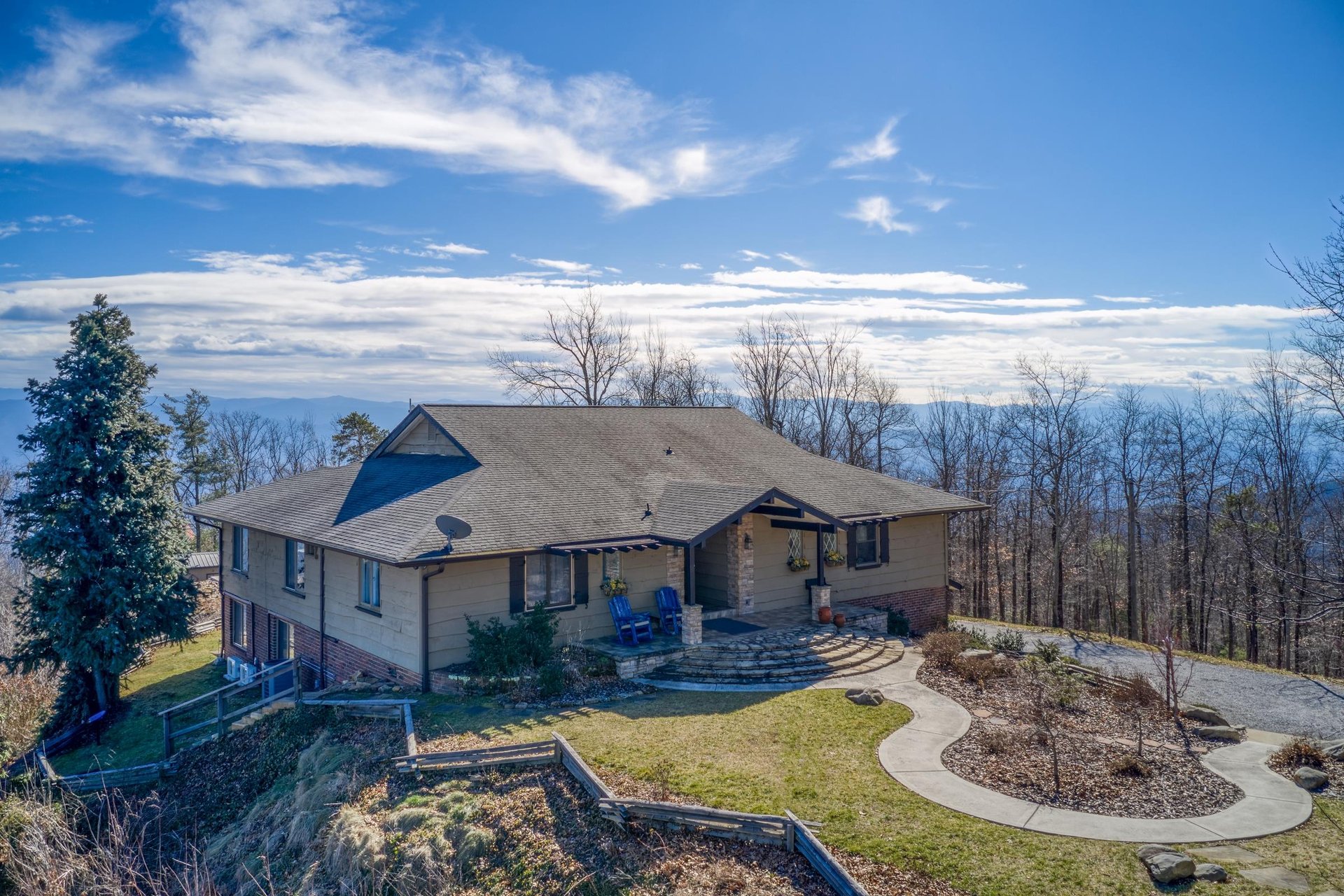 Side exterior view at Best View Ever A 5 bedroom cabin rental in Pigeon Forge