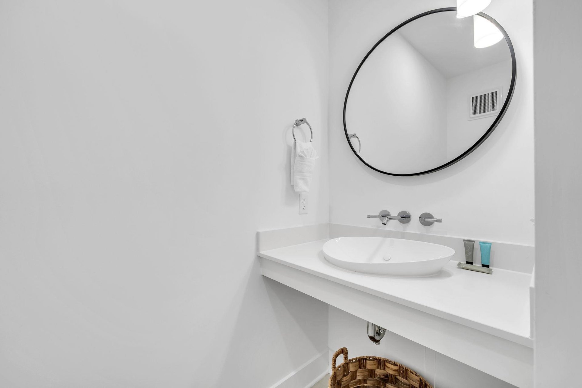 Hallway Half Bath 1 Part 1