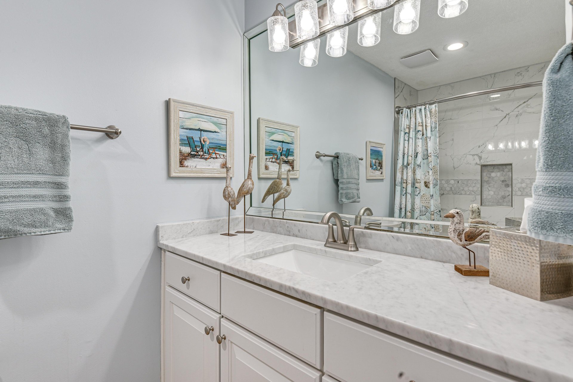 Guest Bathroom 1 Part 2  Upstairs