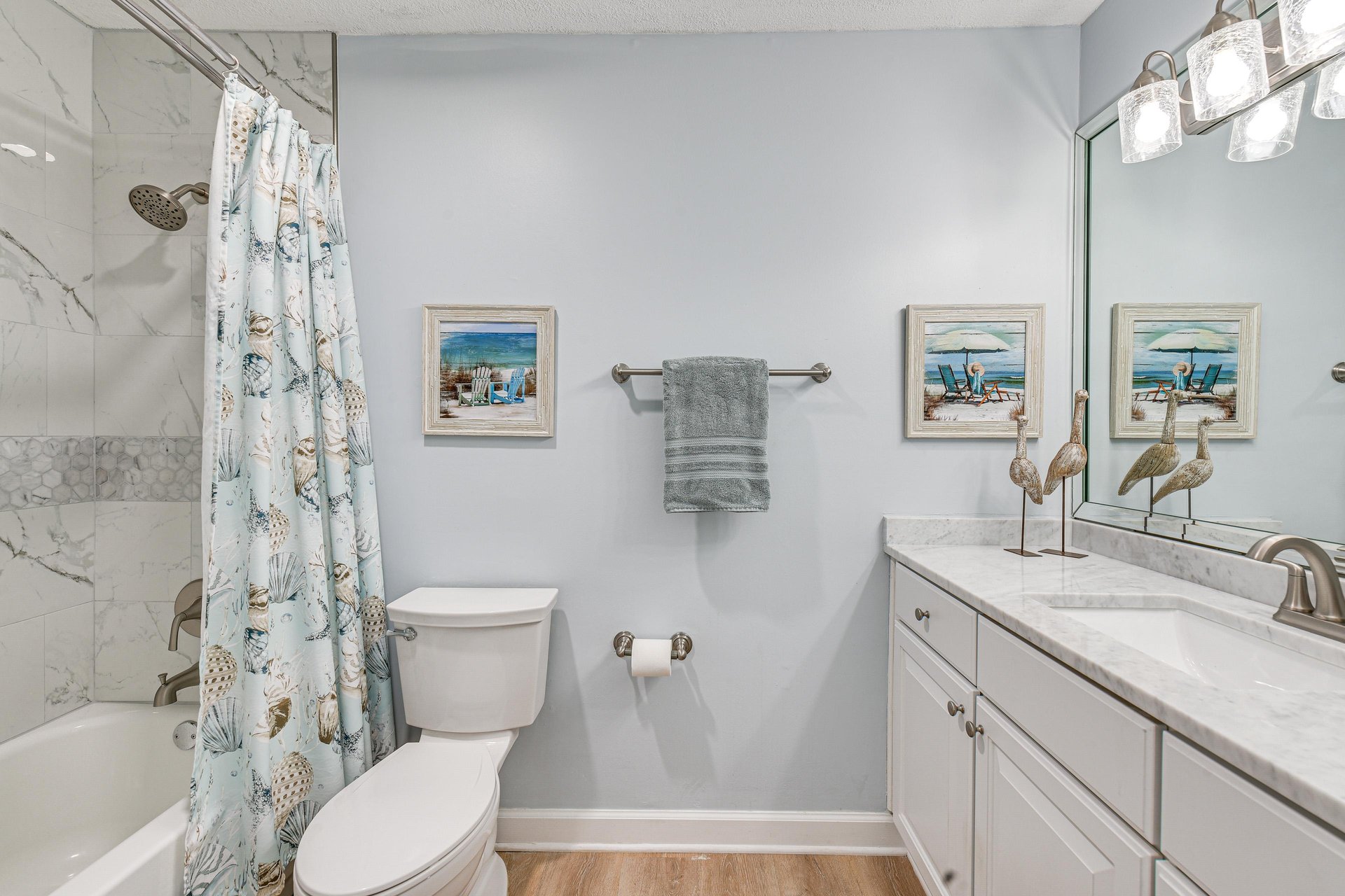 Guest Bathroom 1 Part 1  Upstairs