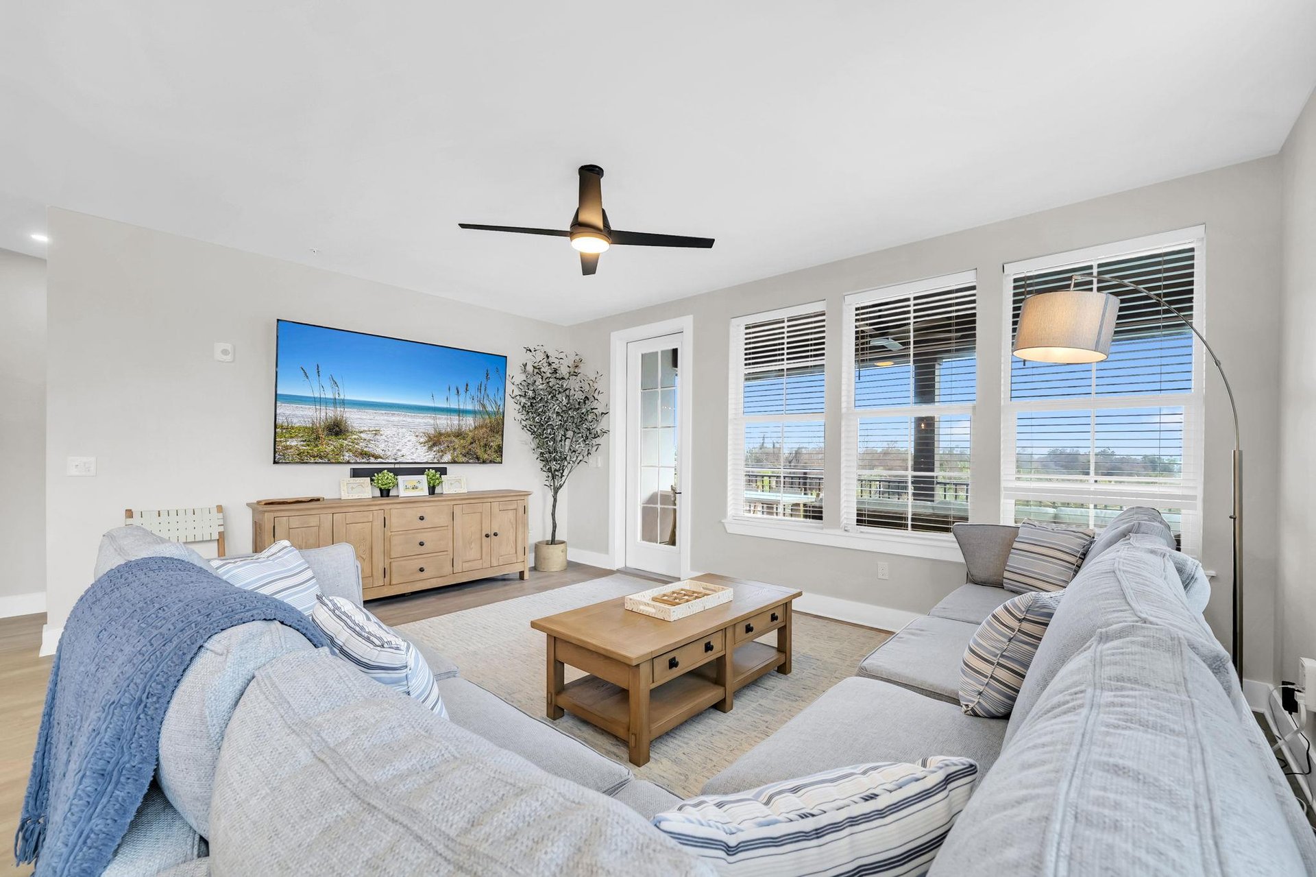 Living Room 1 Part 2