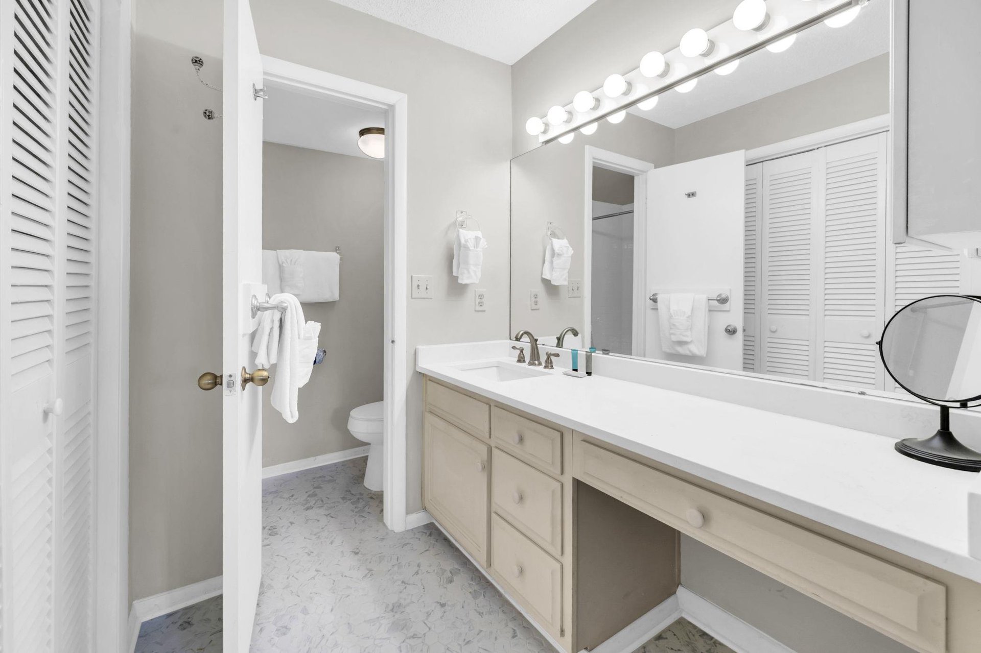 Master Bathroom 1 Part 1