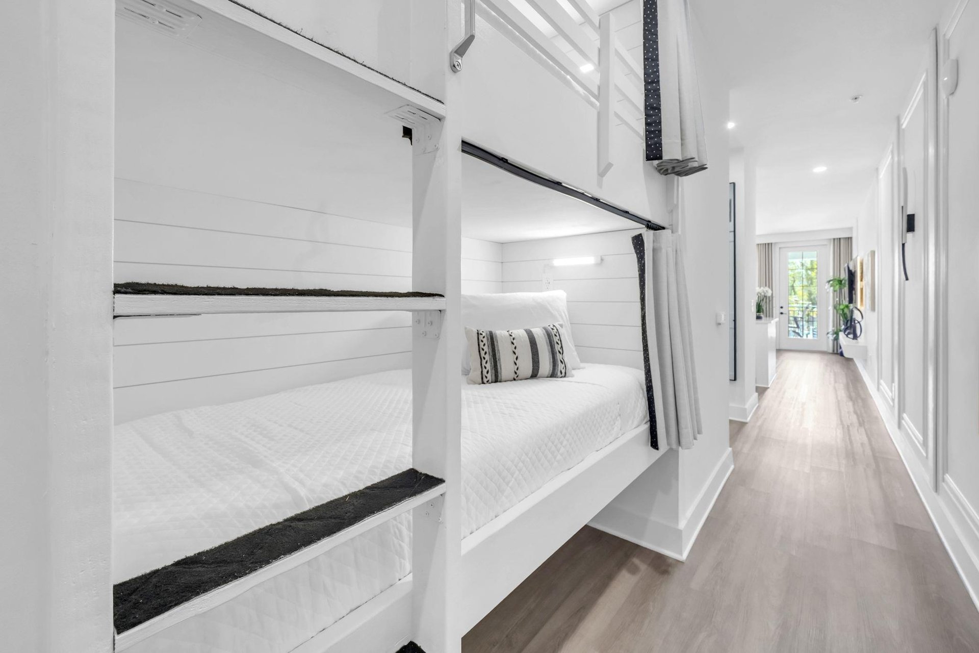 Hallway Bunks 1 Part 1