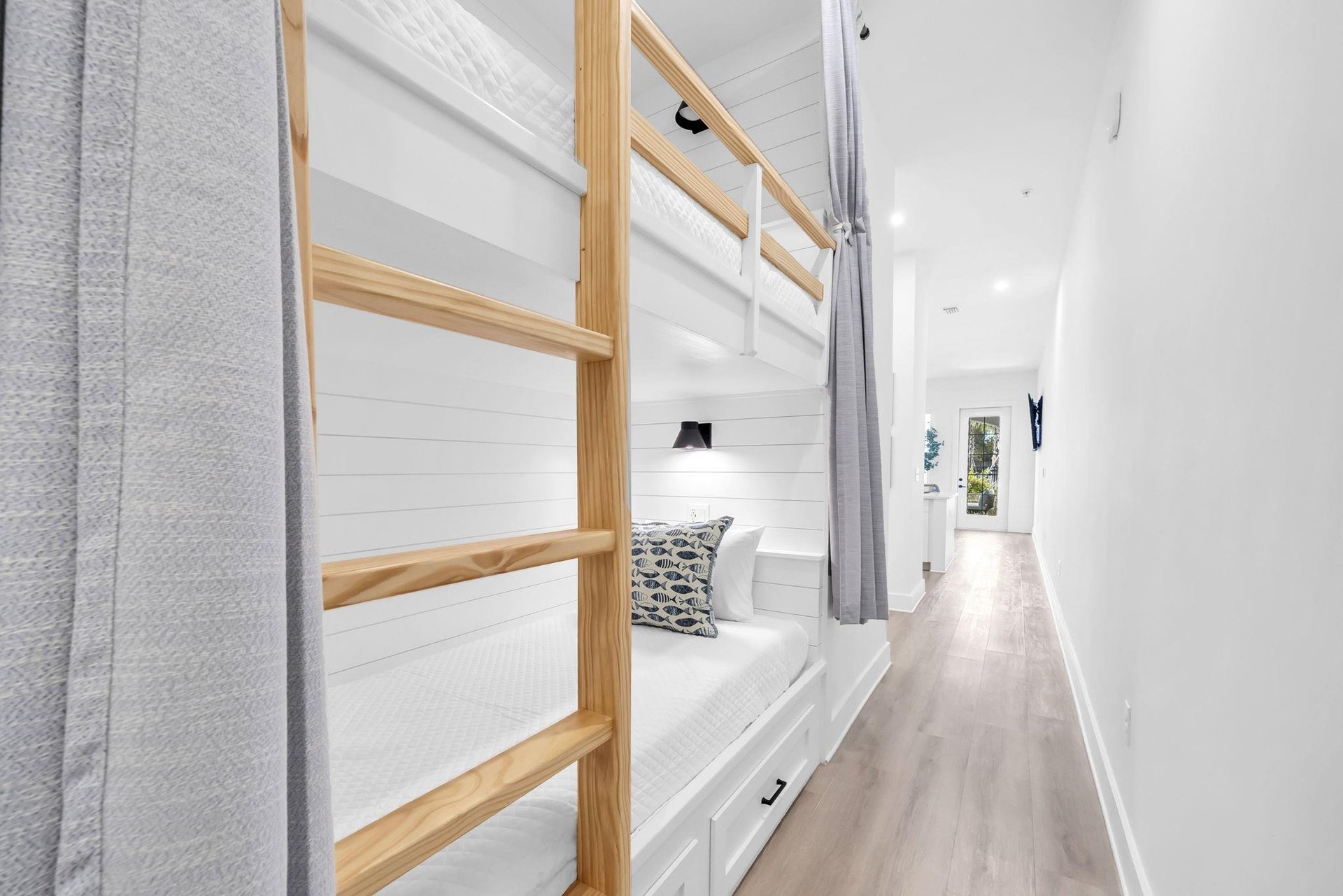 Hallway Bunks 1 Part 1