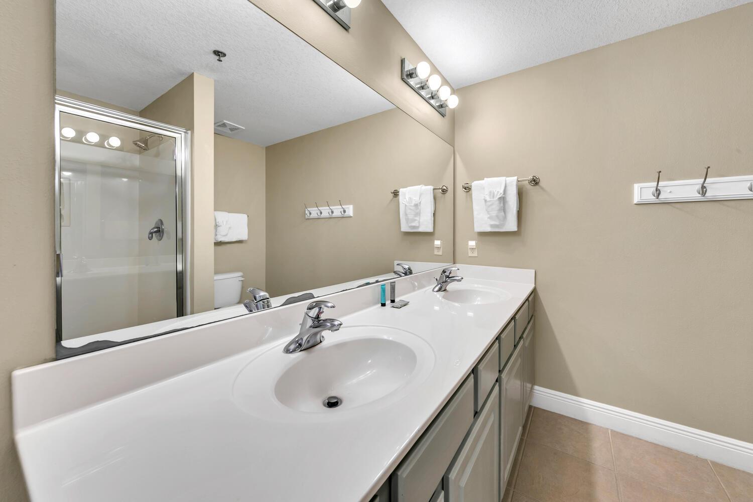 Master Bathroom 1 Part 1