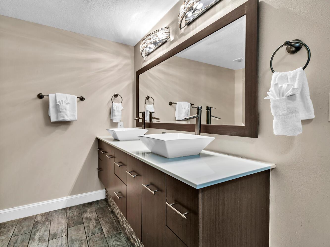 Master Bathroom 1 Part 1