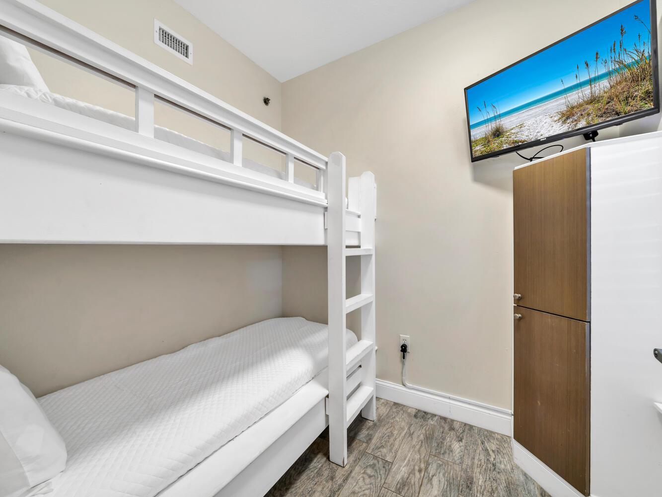 Bonus Bunk Room 1 Part 1