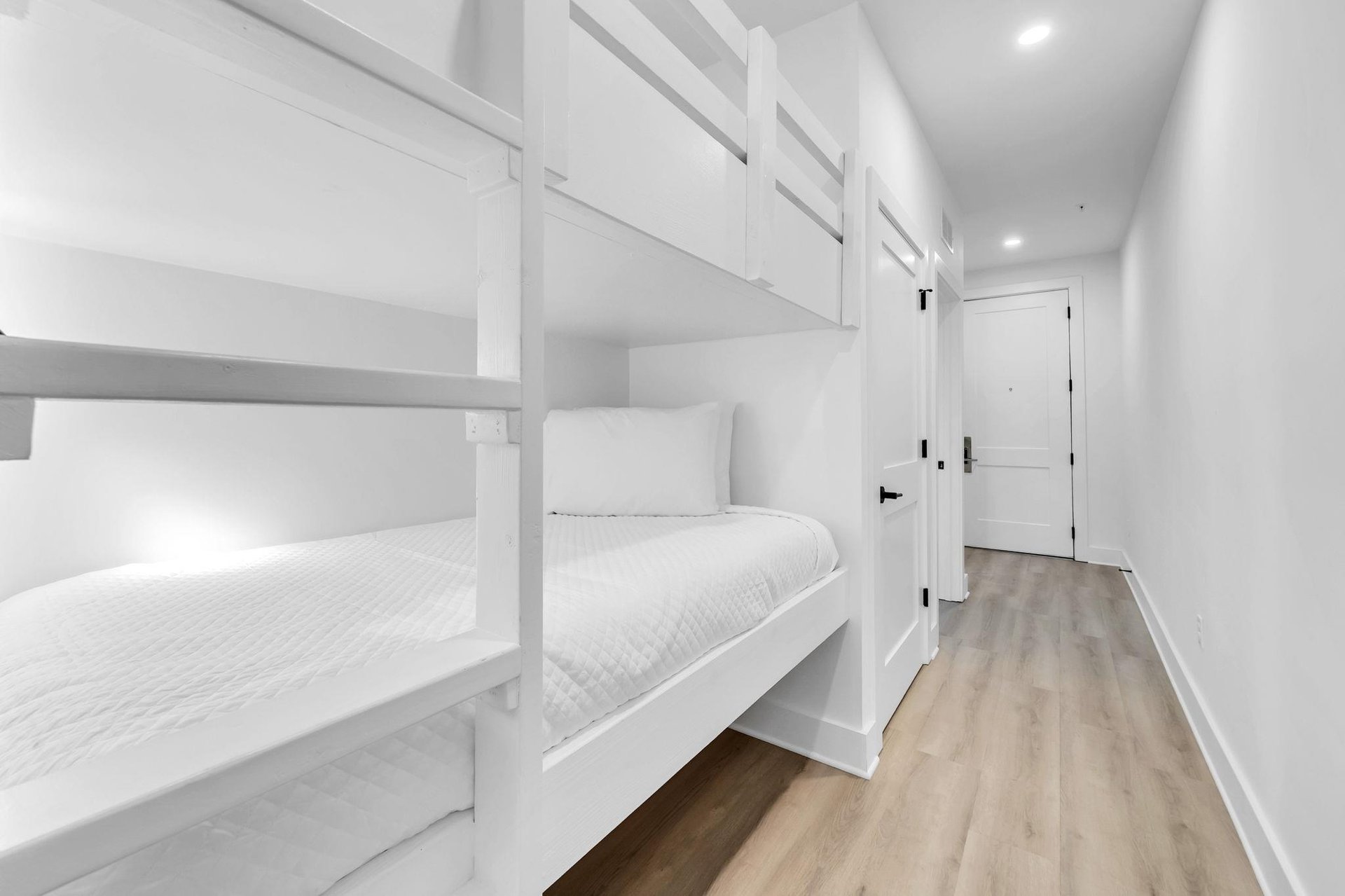 Hallway Bunks 1 Part 2