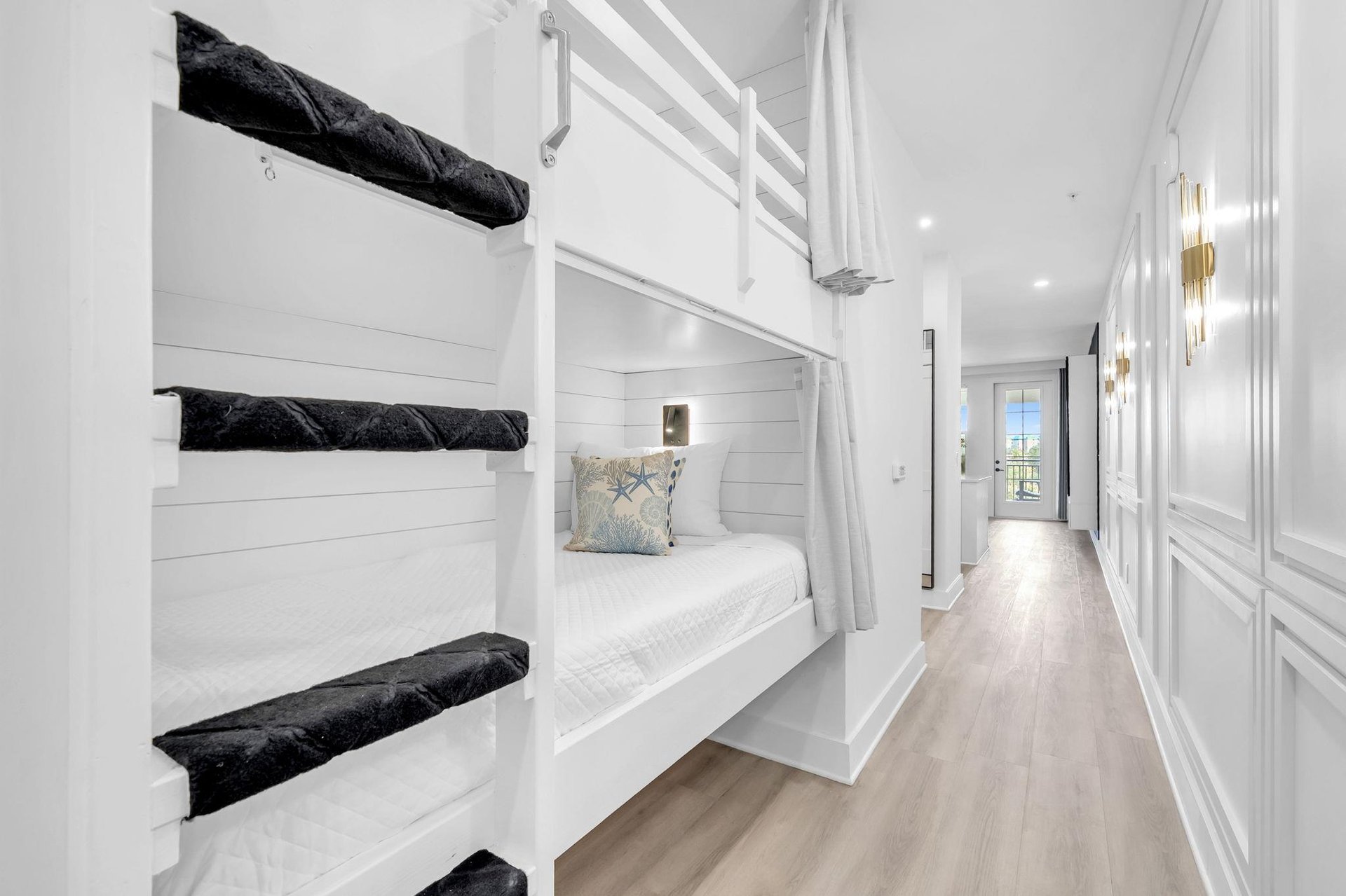 Hallway Bunks 1 Part 1