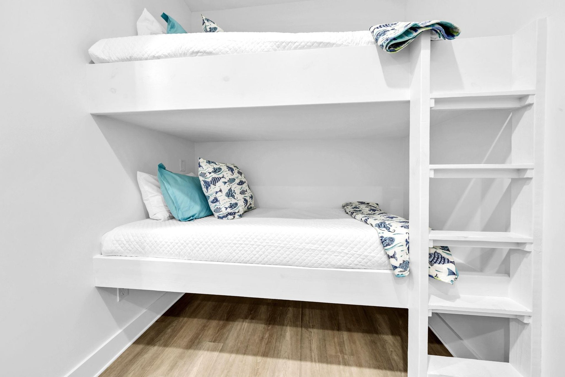 Hallway Bunks 1 Part 2