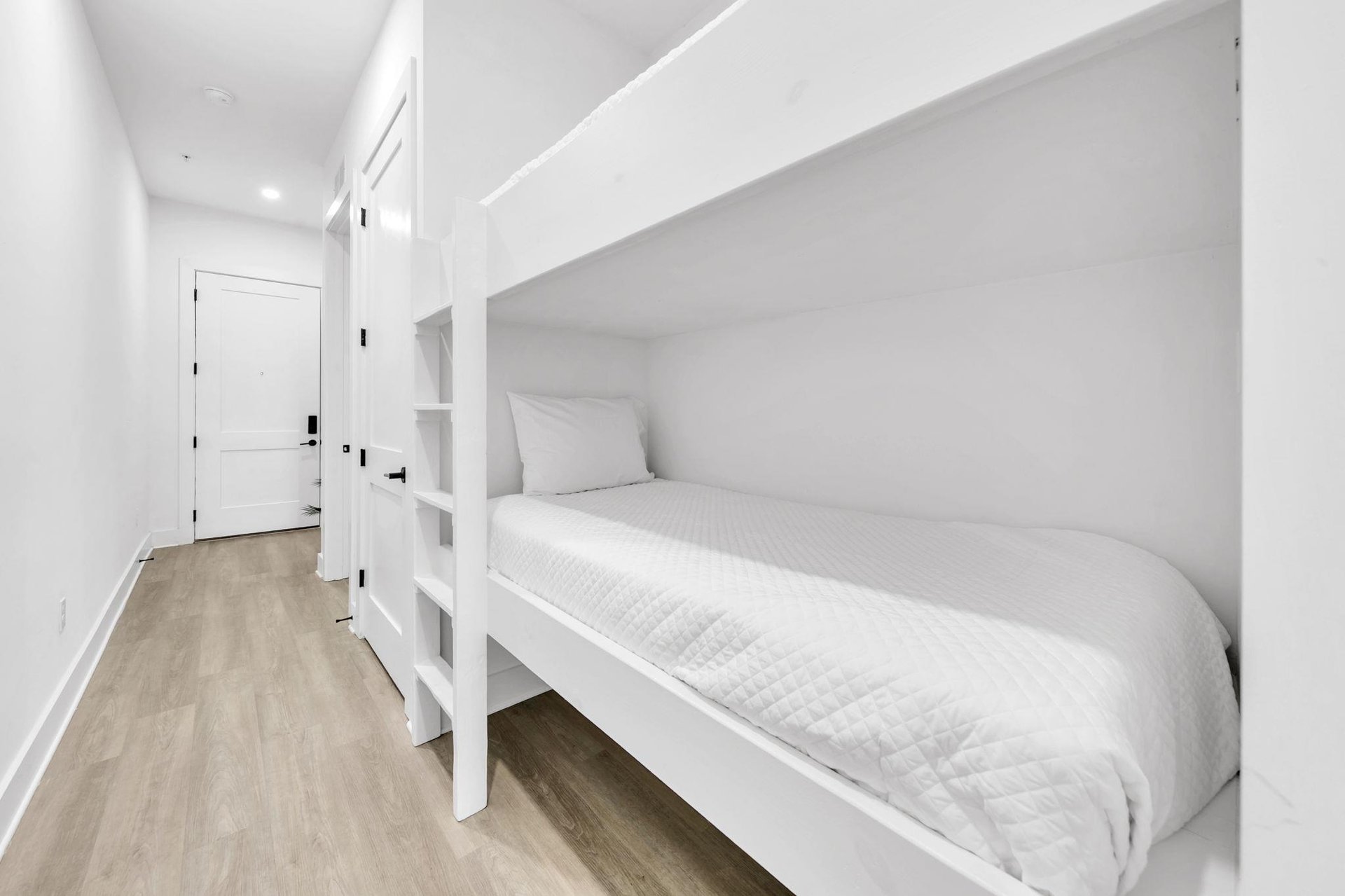 Hallway Bunks 1 Part 1