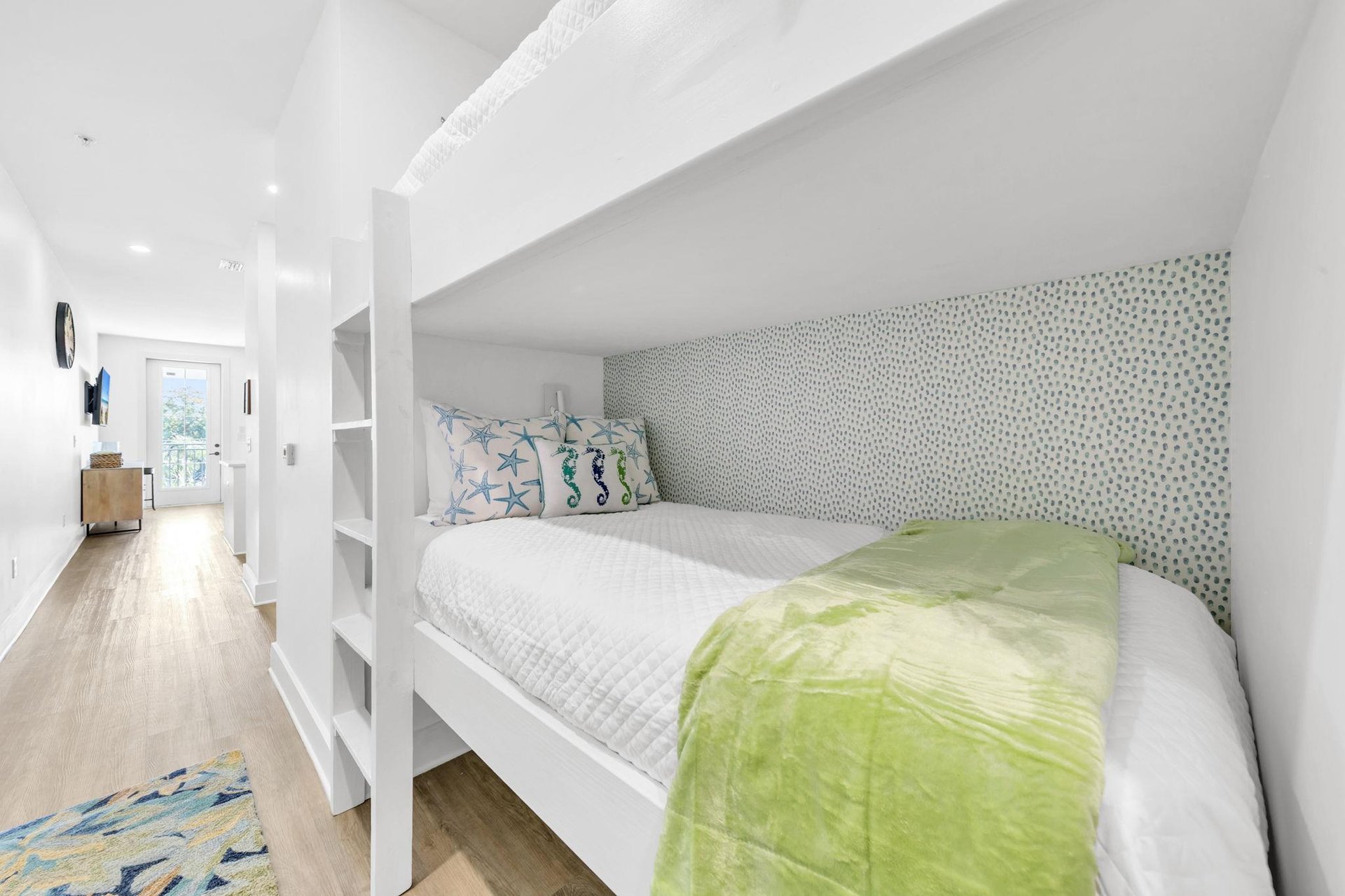 Hallway Bunks 1 Part 1