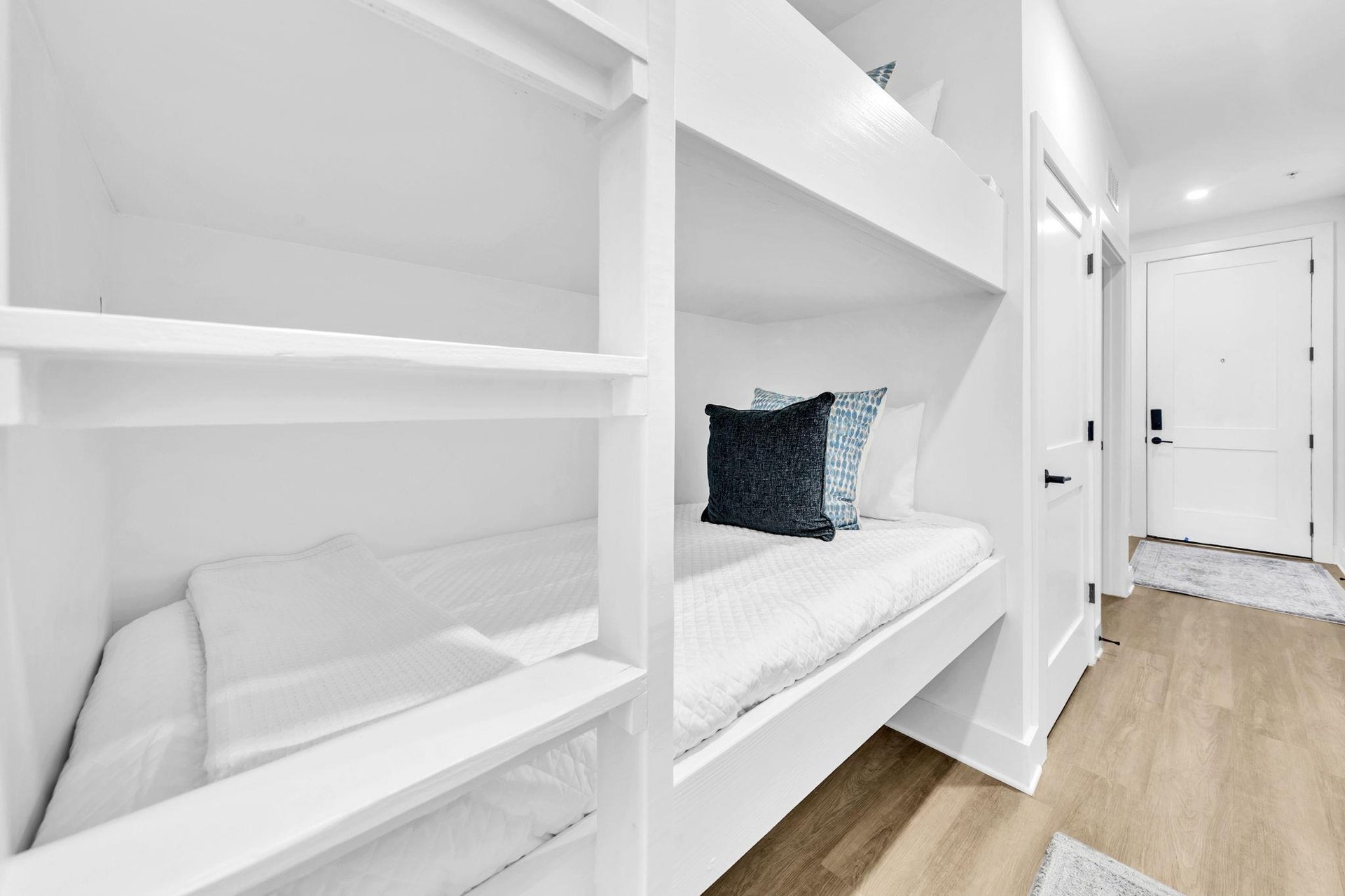 Hallway Bunks 1 Part 1