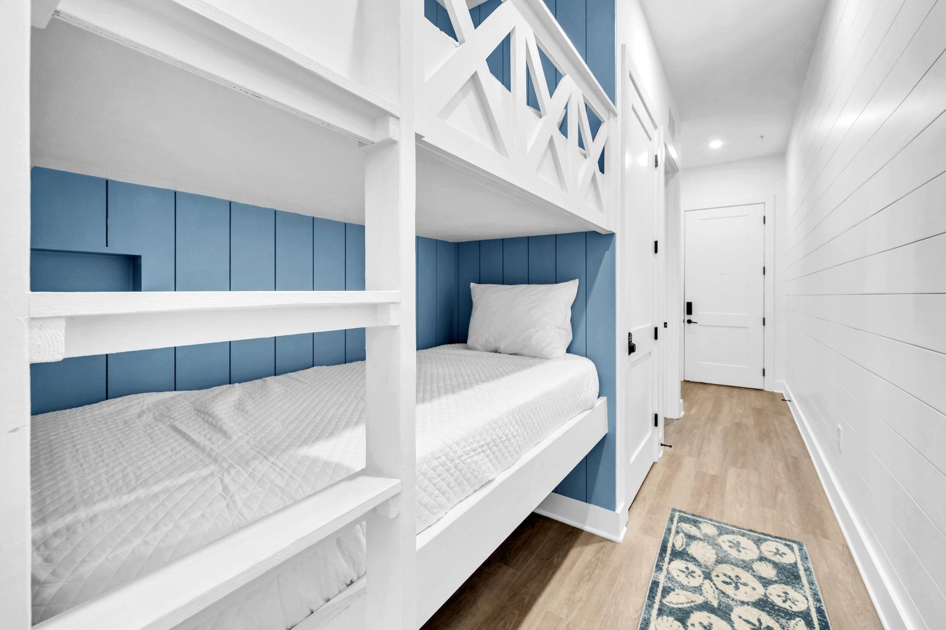 Hallway Bunks 1 Part 2