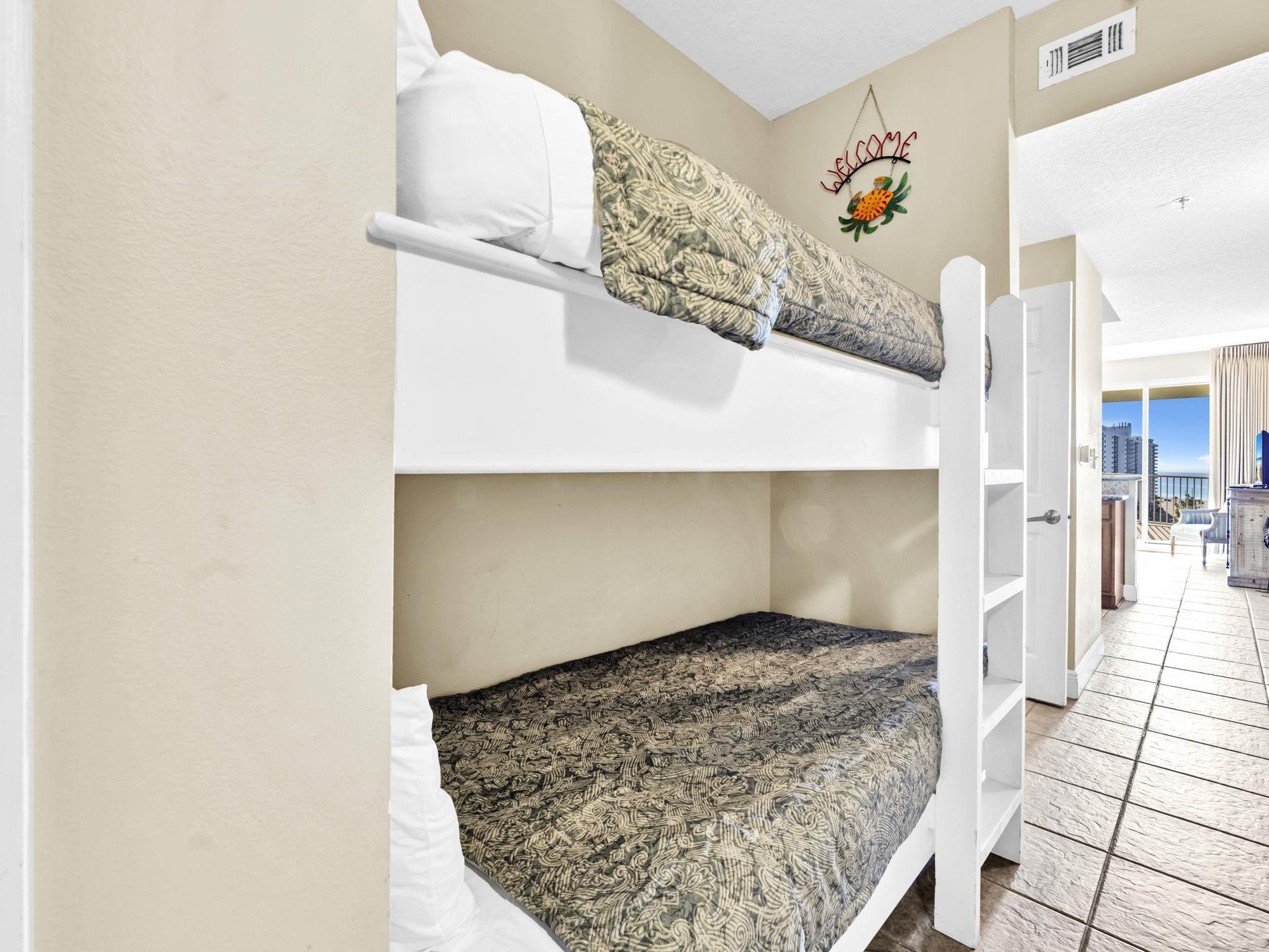 Hallway Bunks 1 Part 1