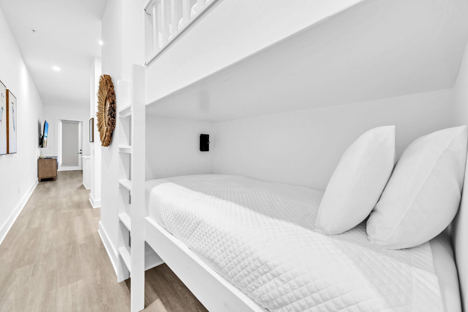 Hallway Bunks 1 Part 1