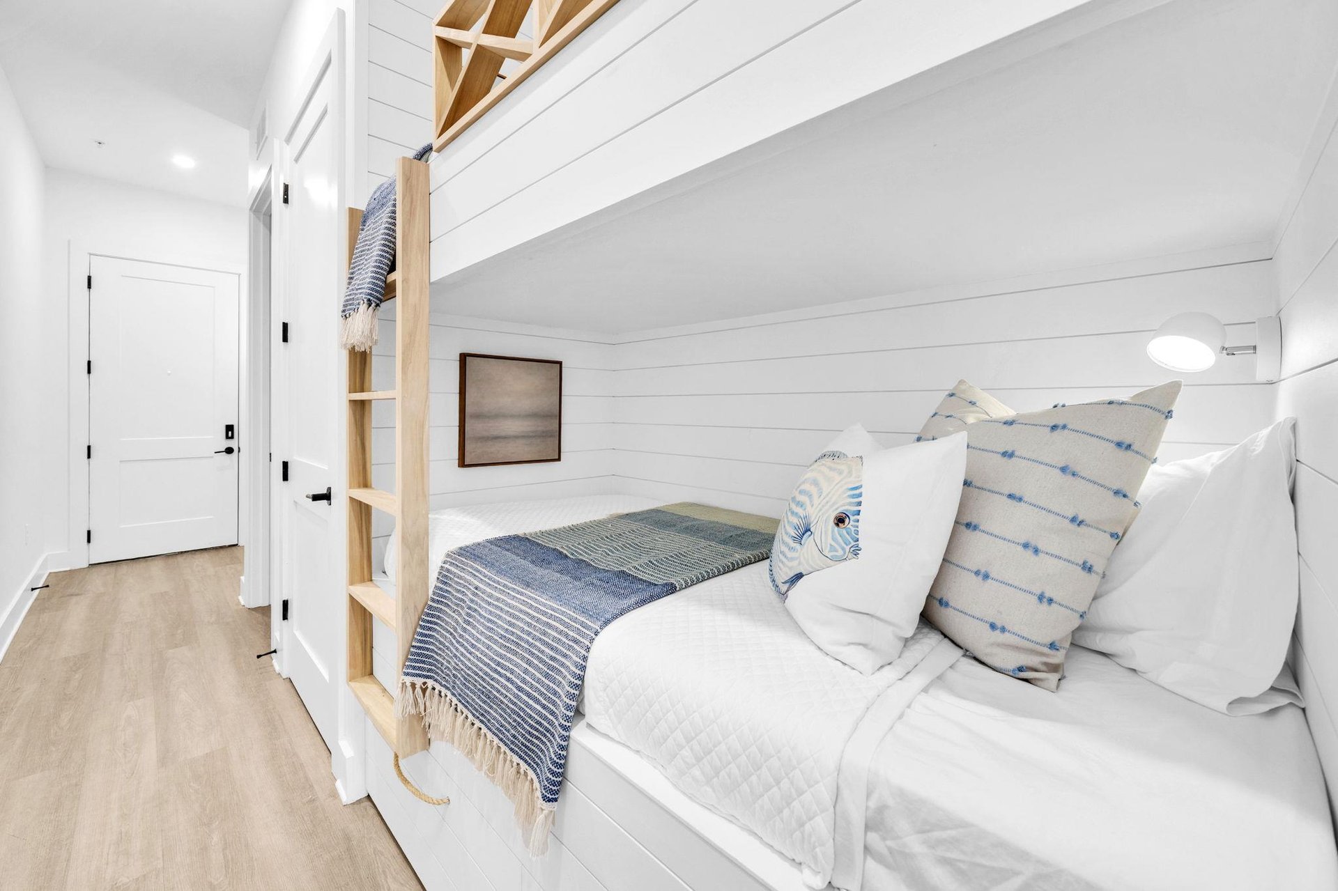 Hallway Bunks 1 Part 2