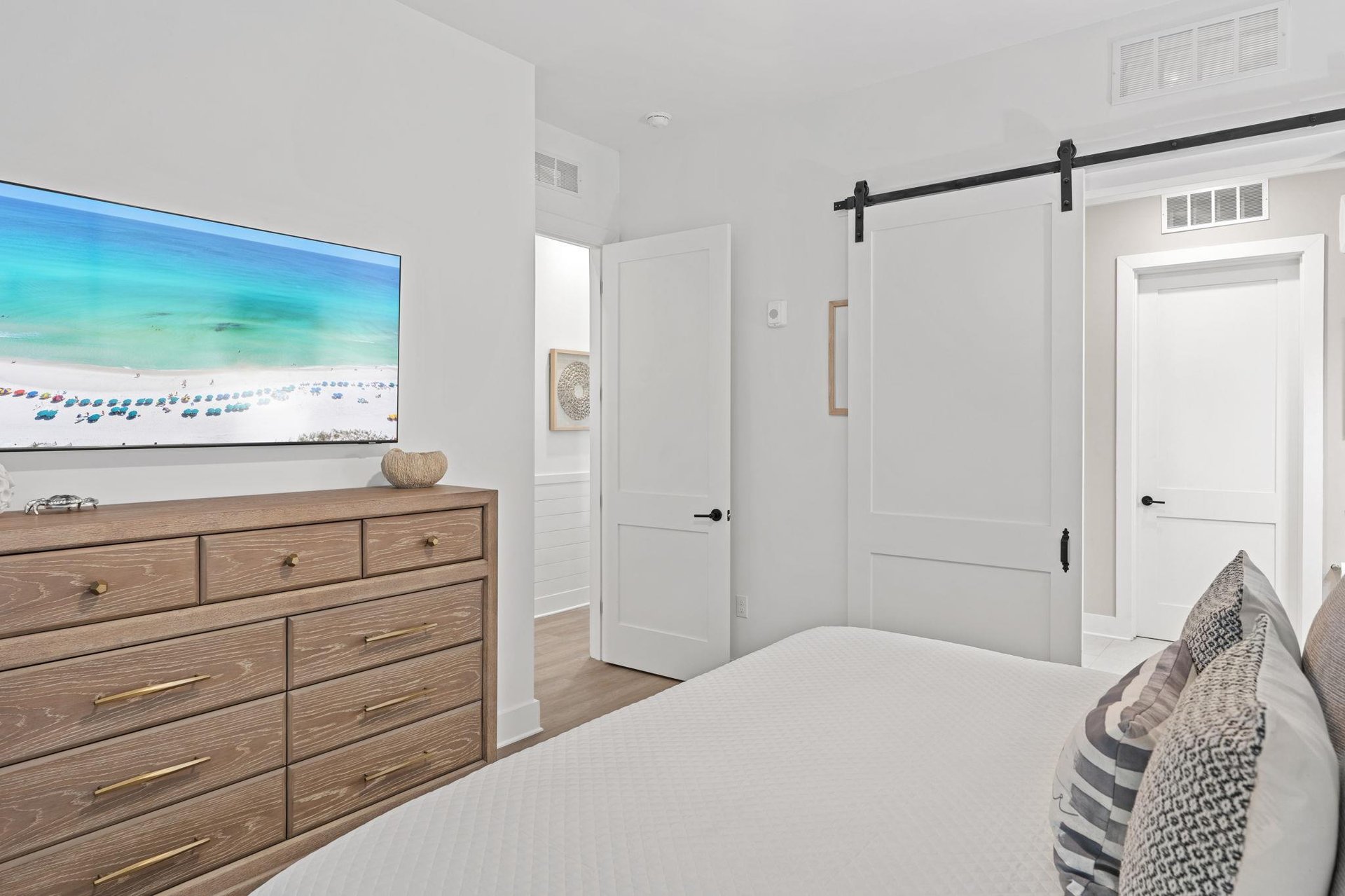 Master Bedroom 1 Part 3