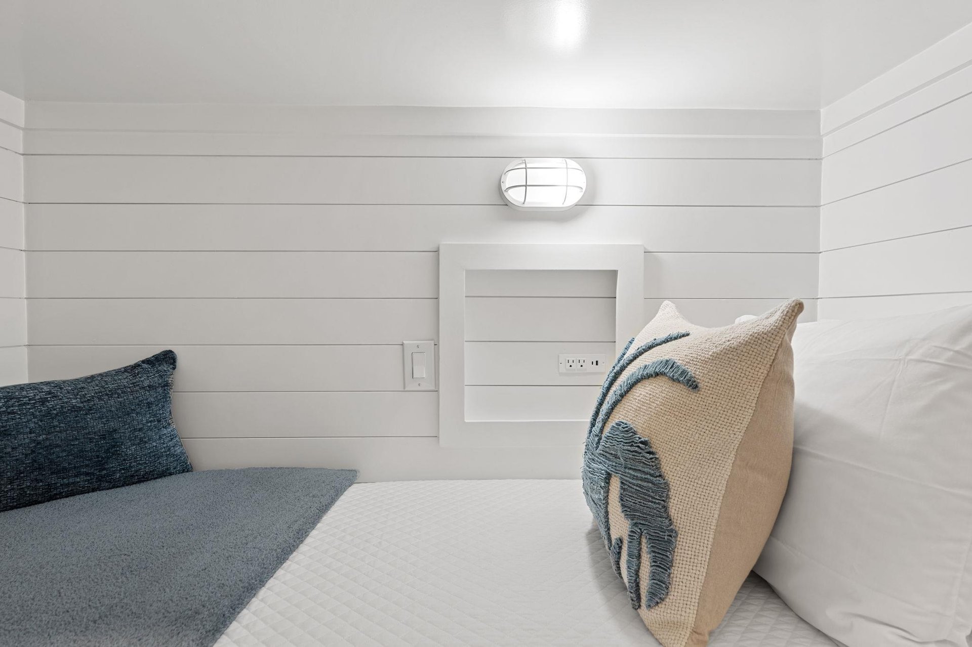 Hallway Bunks 1 Part 3