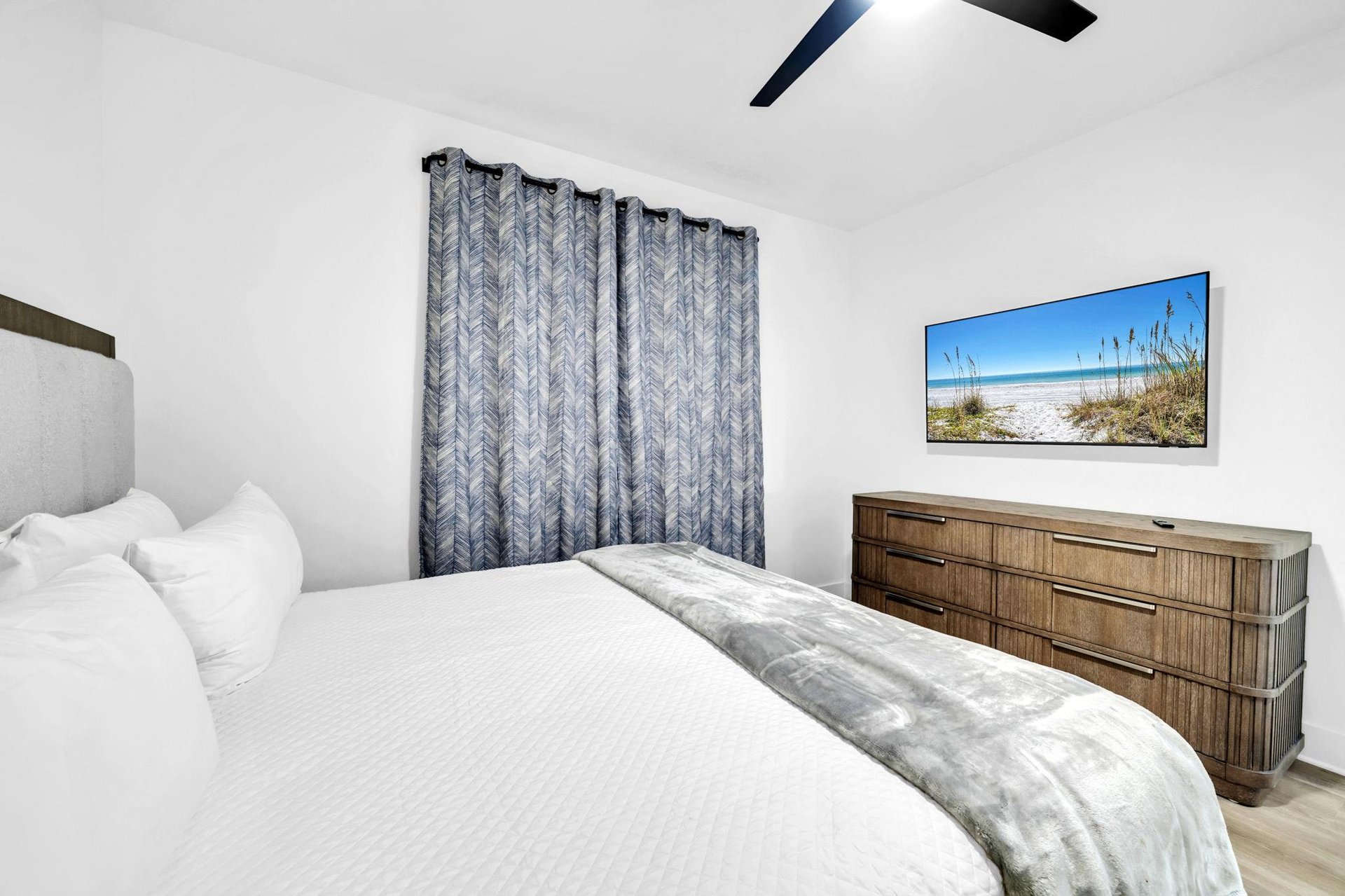 Guest Bedroom 1 Part 2