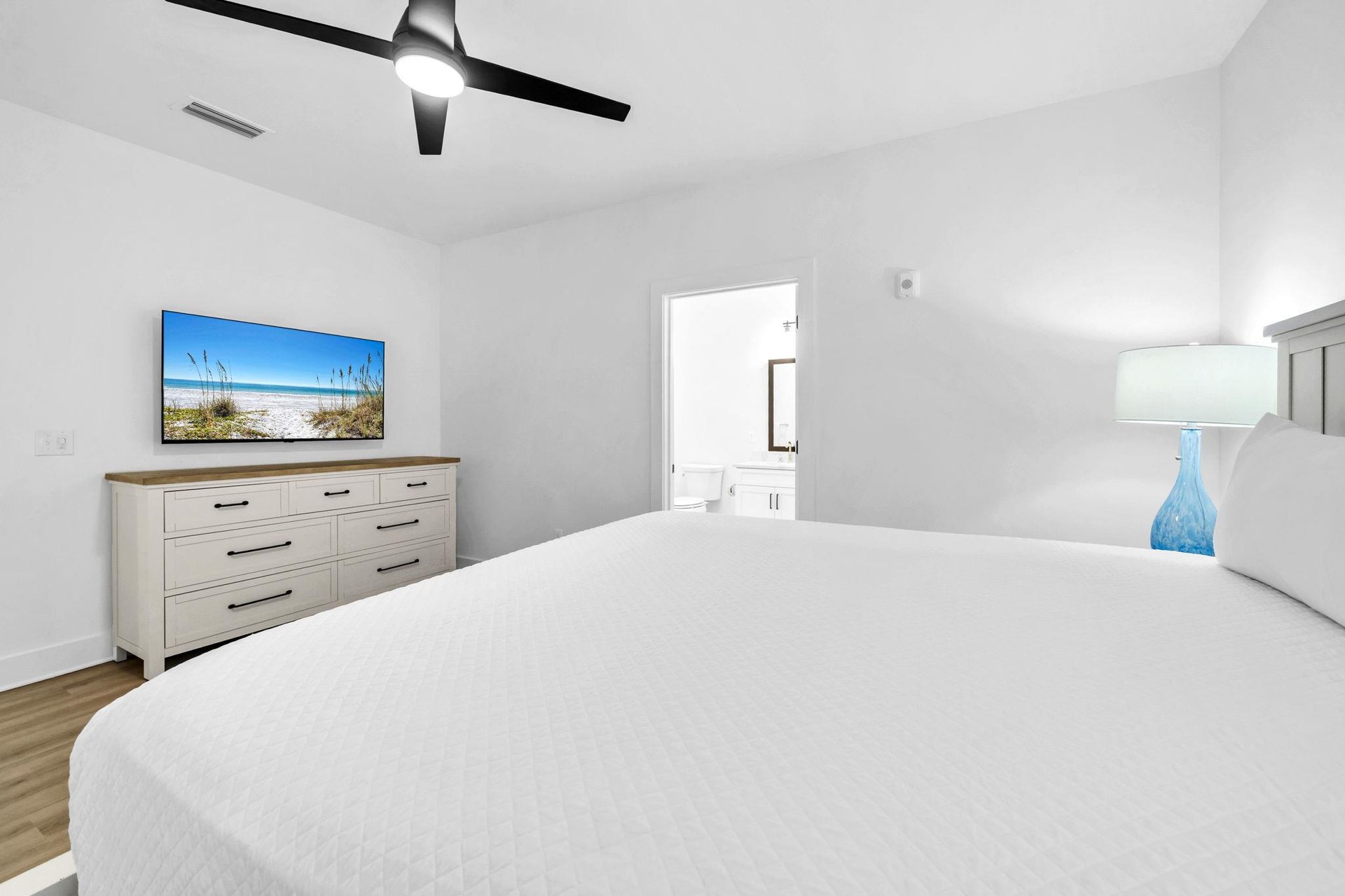 Guest Bedroom 2 Part 2