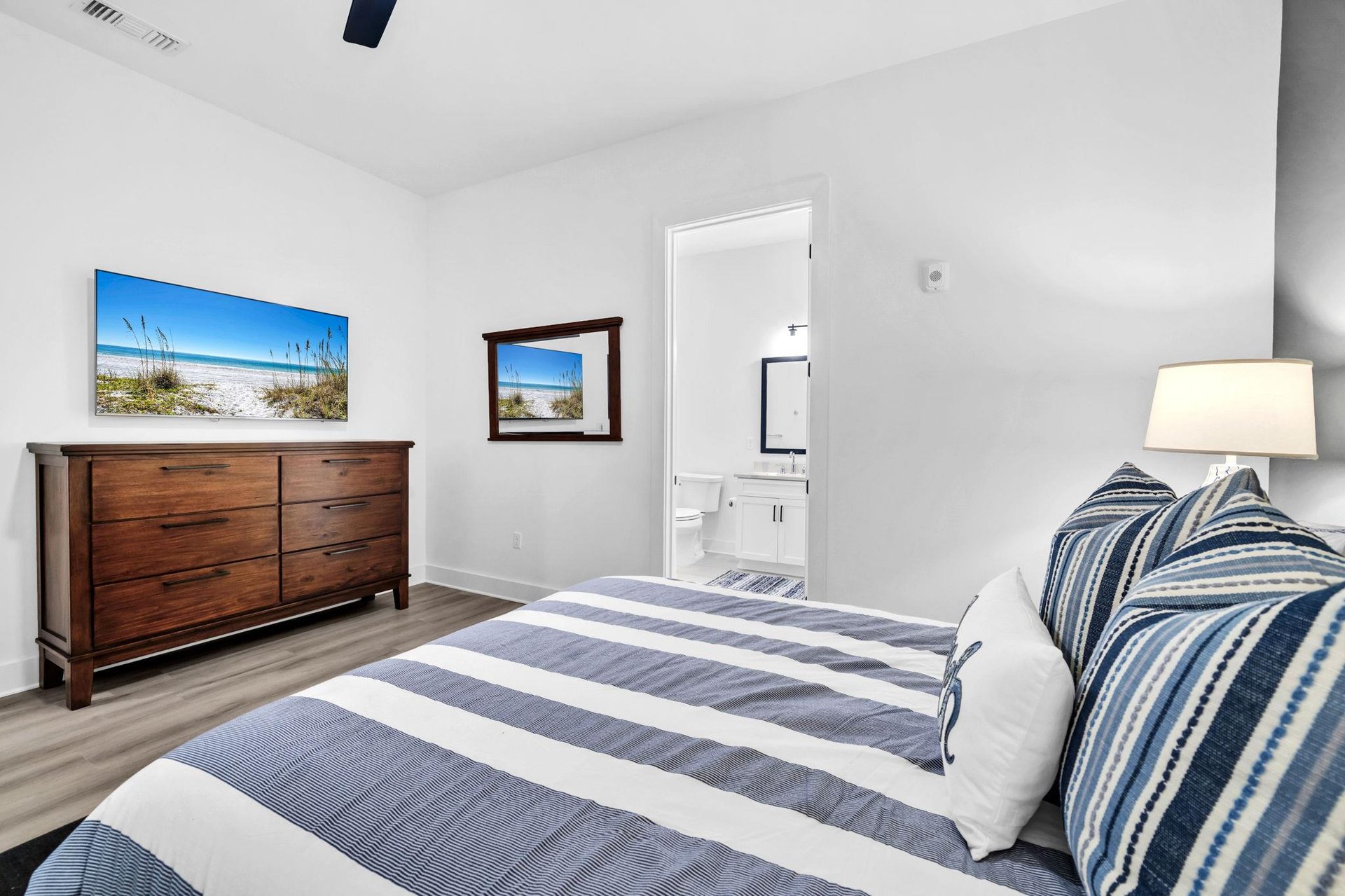 Guest Bedroom 2 Part 2