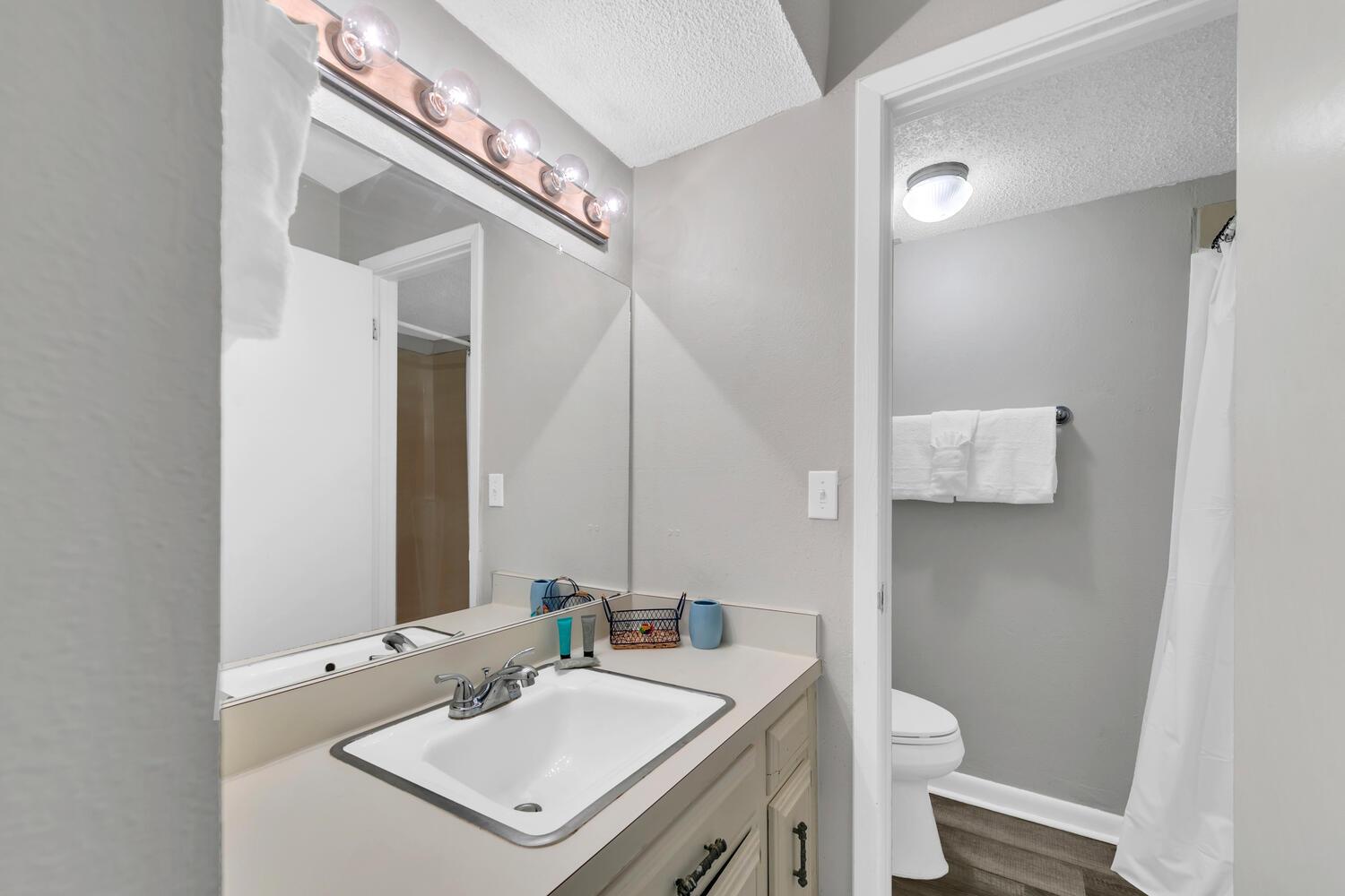 Master Bathroom 1 Part 1