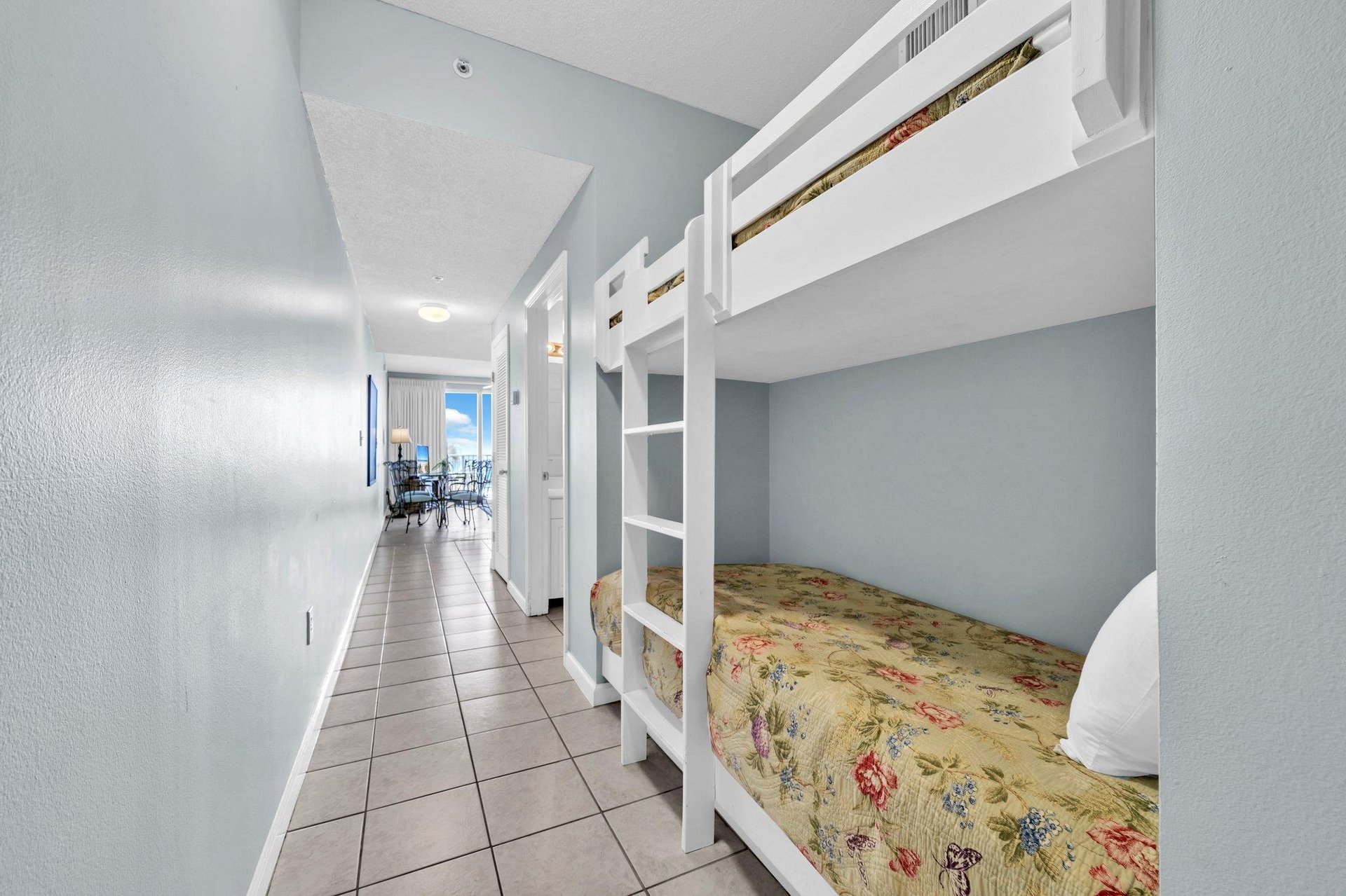 Hallway Bunks 1 Part 1