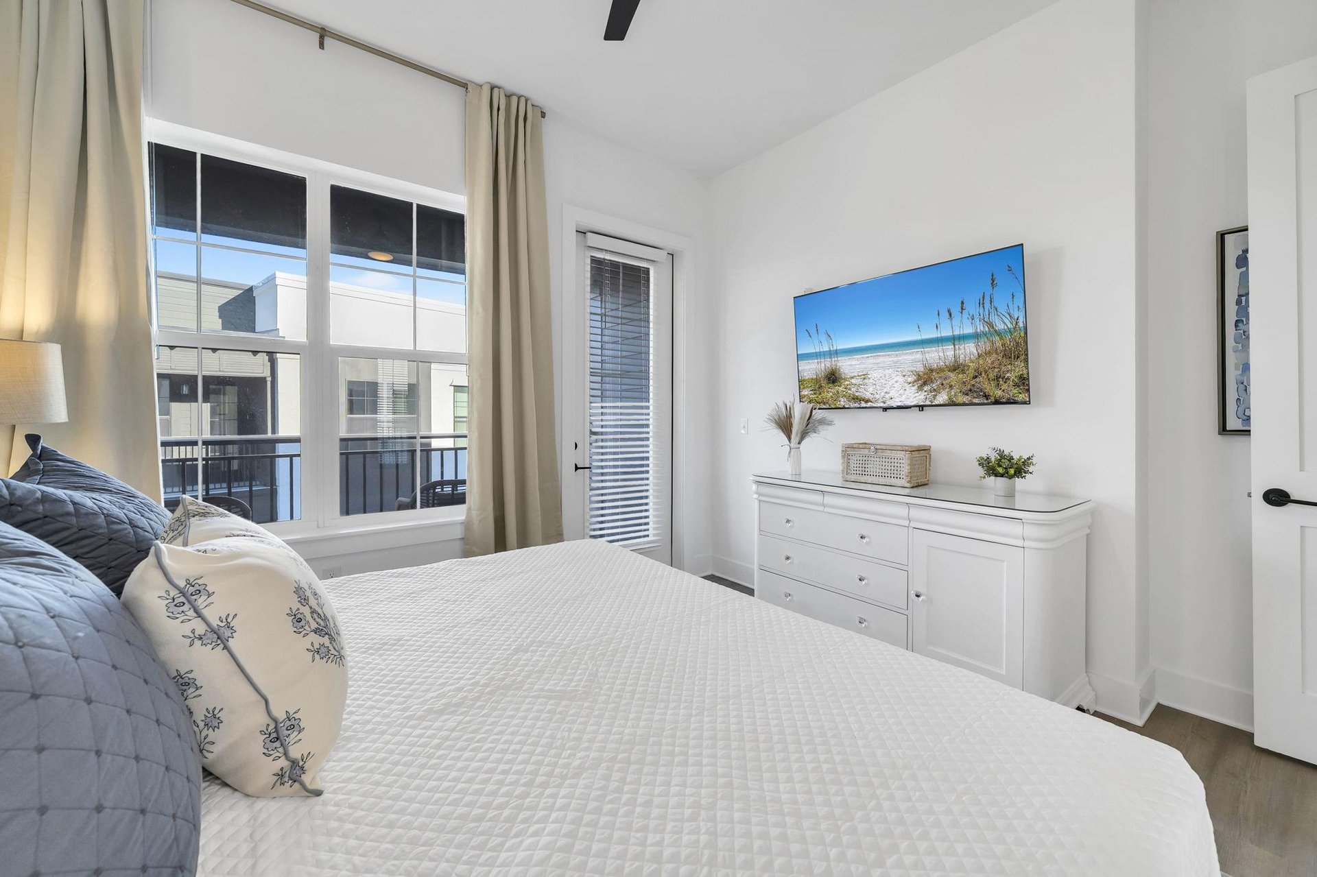 Guest Bedroom 1 Part 2