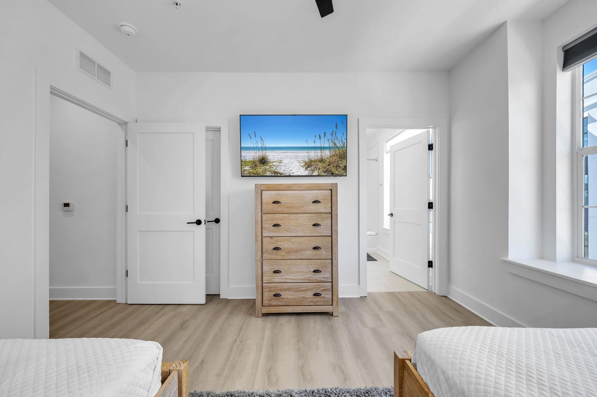 Guest Bedroom 2 Part 2