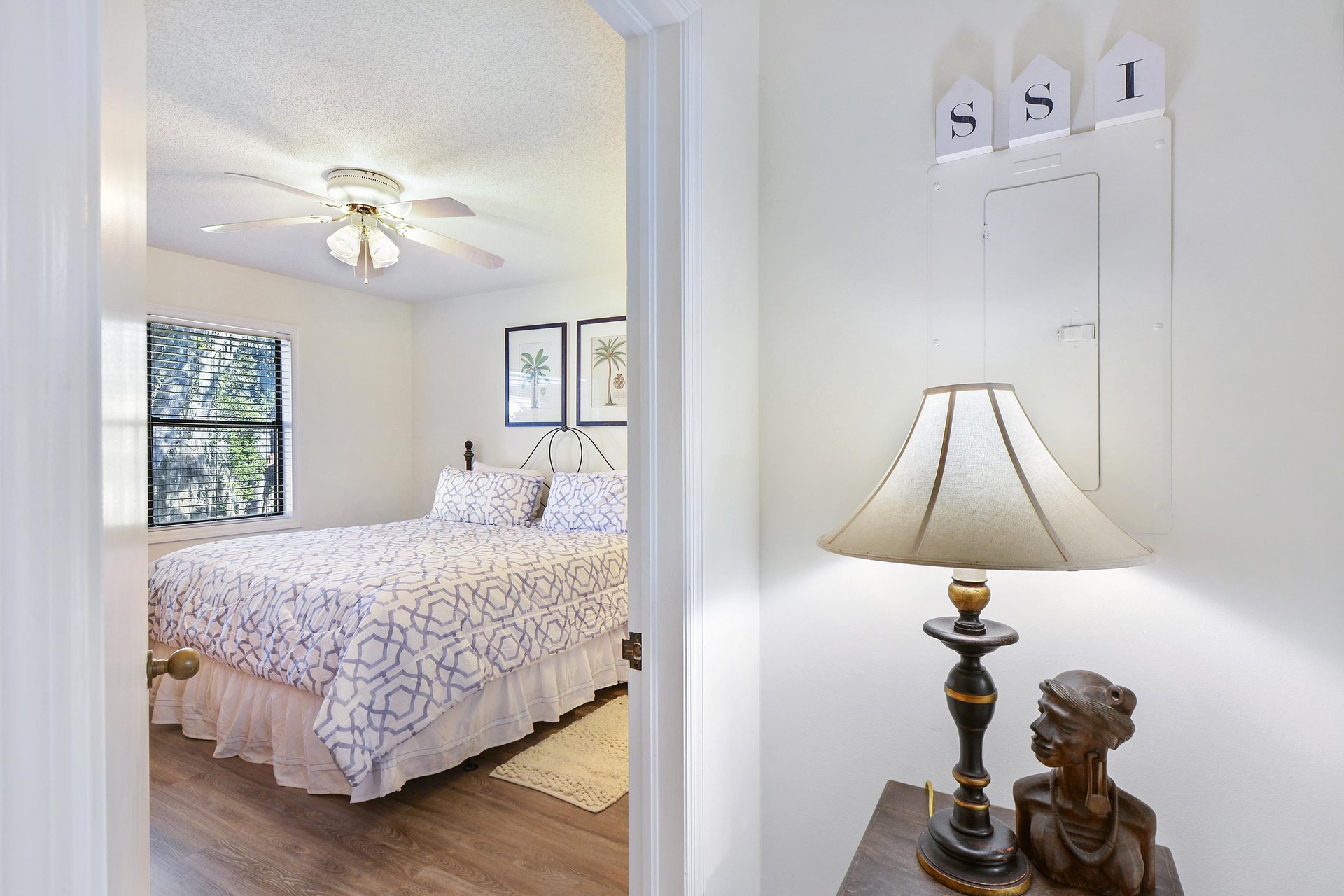 Entry to Primary Bedroom – Harbour Oaks 316