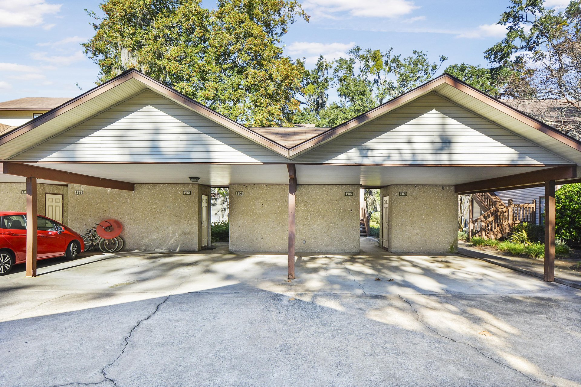 Covered Parking – Harbour Oaks 316, St. Simons