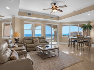 Sitting Area off Kitchen