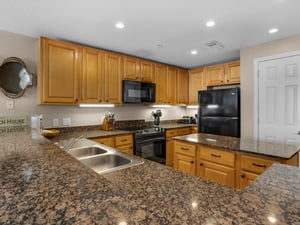 Kitchen with plenty of counter space