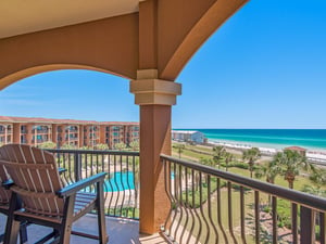 Amazing Gulf Views from Balcony