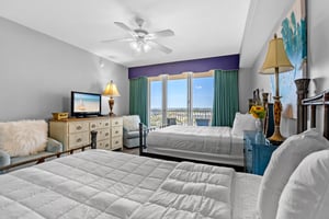 Guest bedroom 2 with Balcony