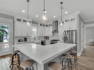 Kitchen with breakfast bar seating