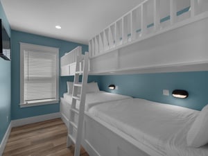 2nd Floor Bunk Room