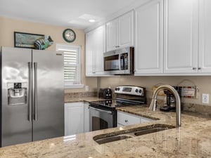 Kitchen on 2nd Floor with Stainless Steel Appliances